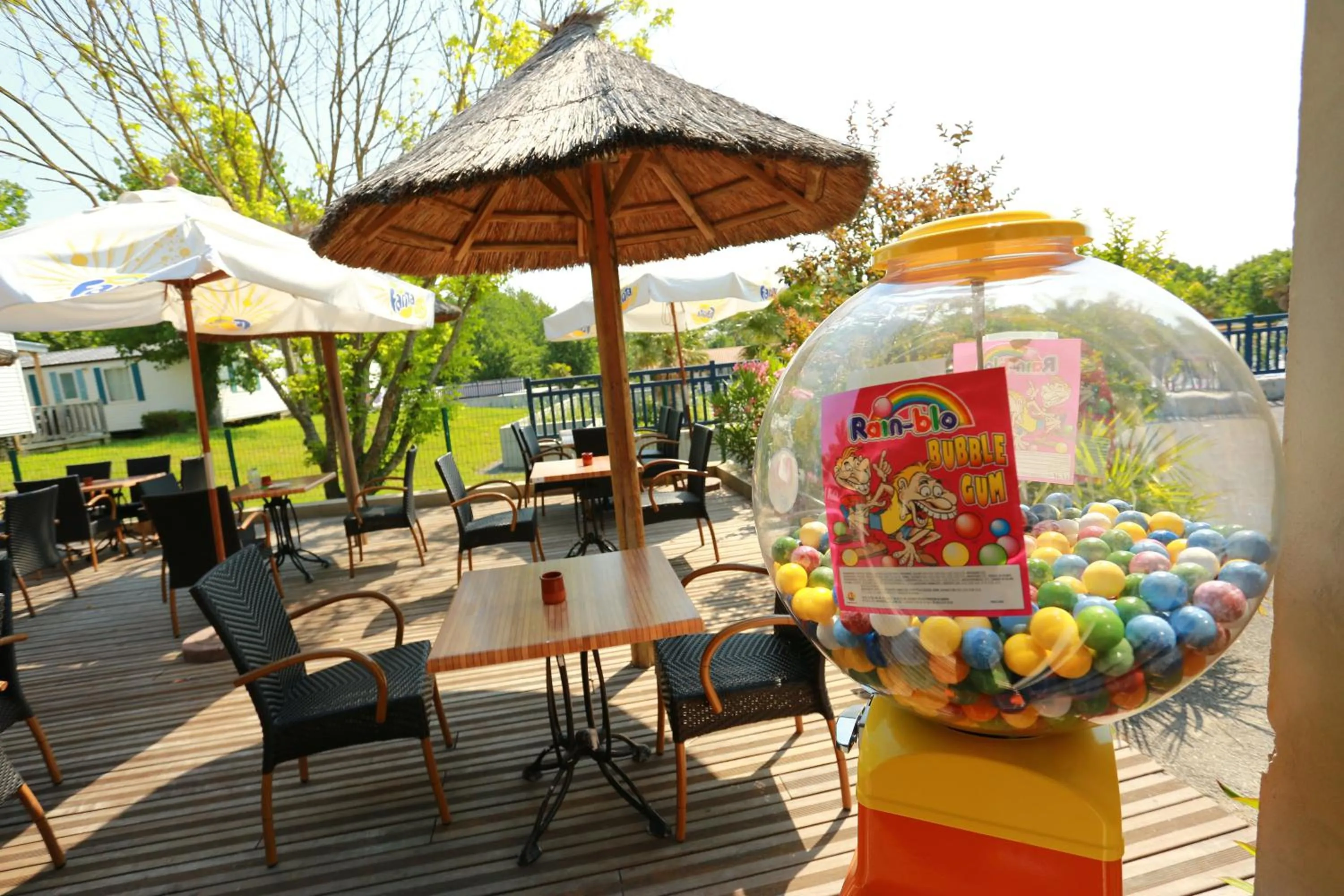 Restaurant/places to eat, Patio/Outdoor Area in Résidence Ilbarritz