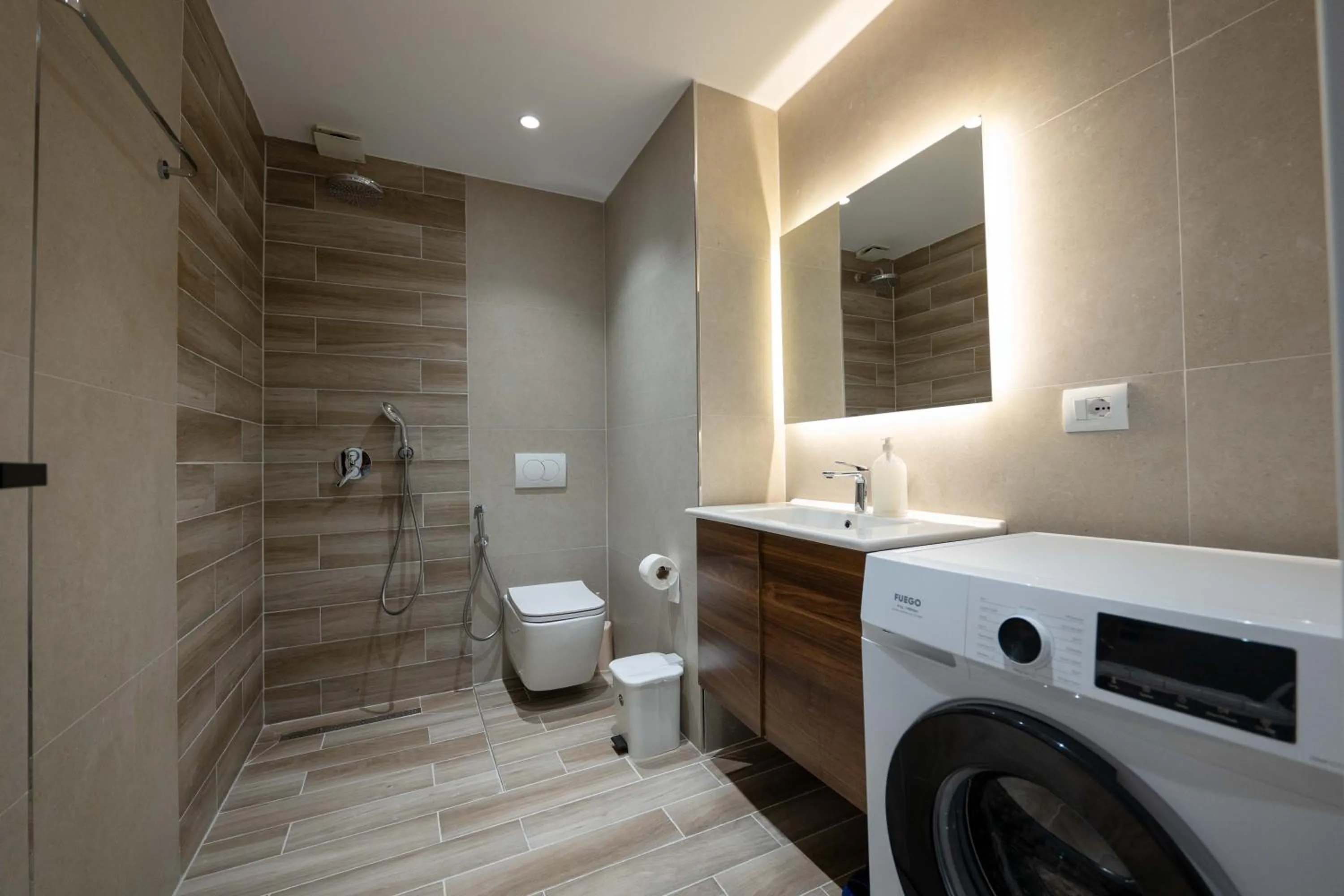 Shower in Regal Luxury Apartments