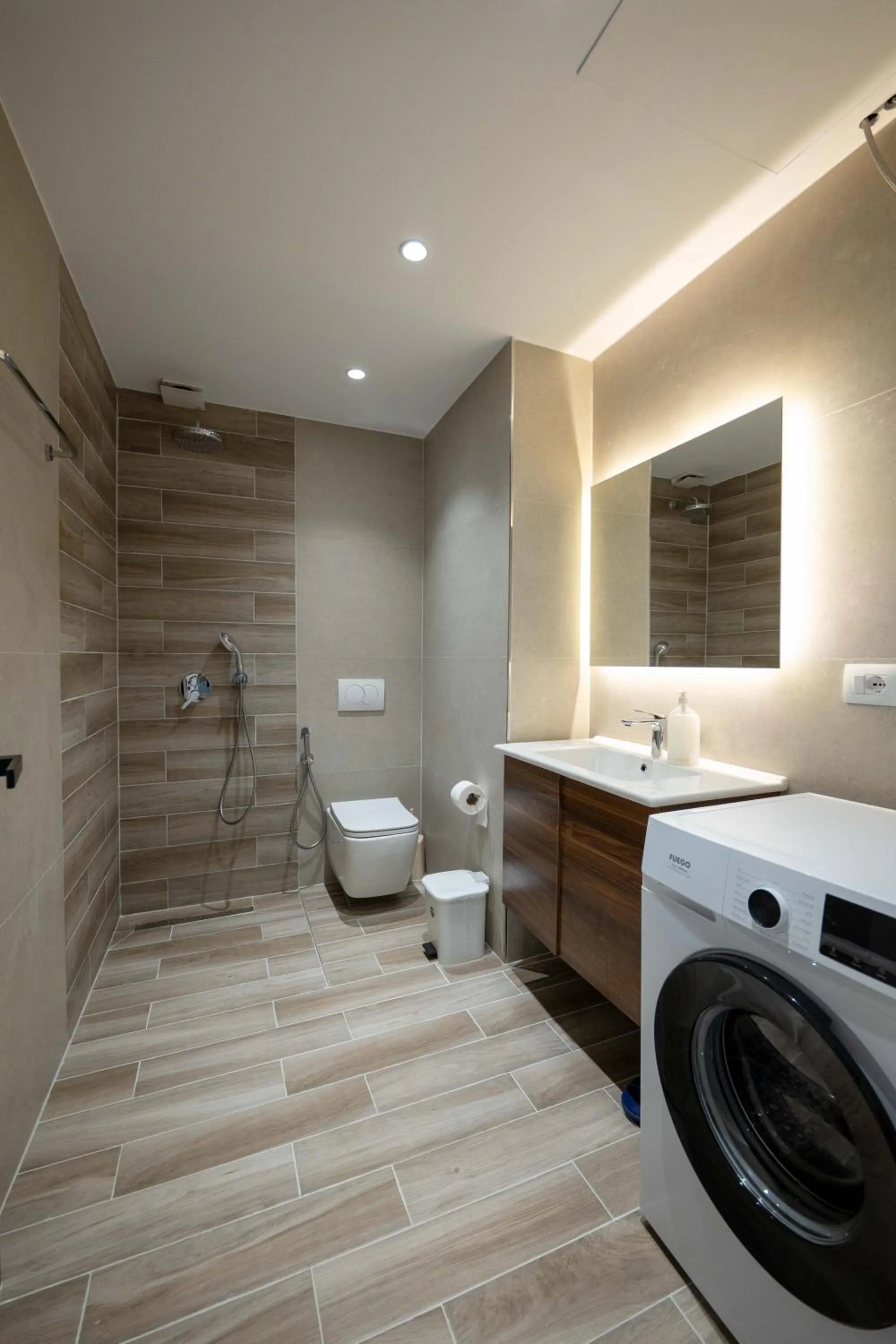 Shower in Regal Luxury Apartments