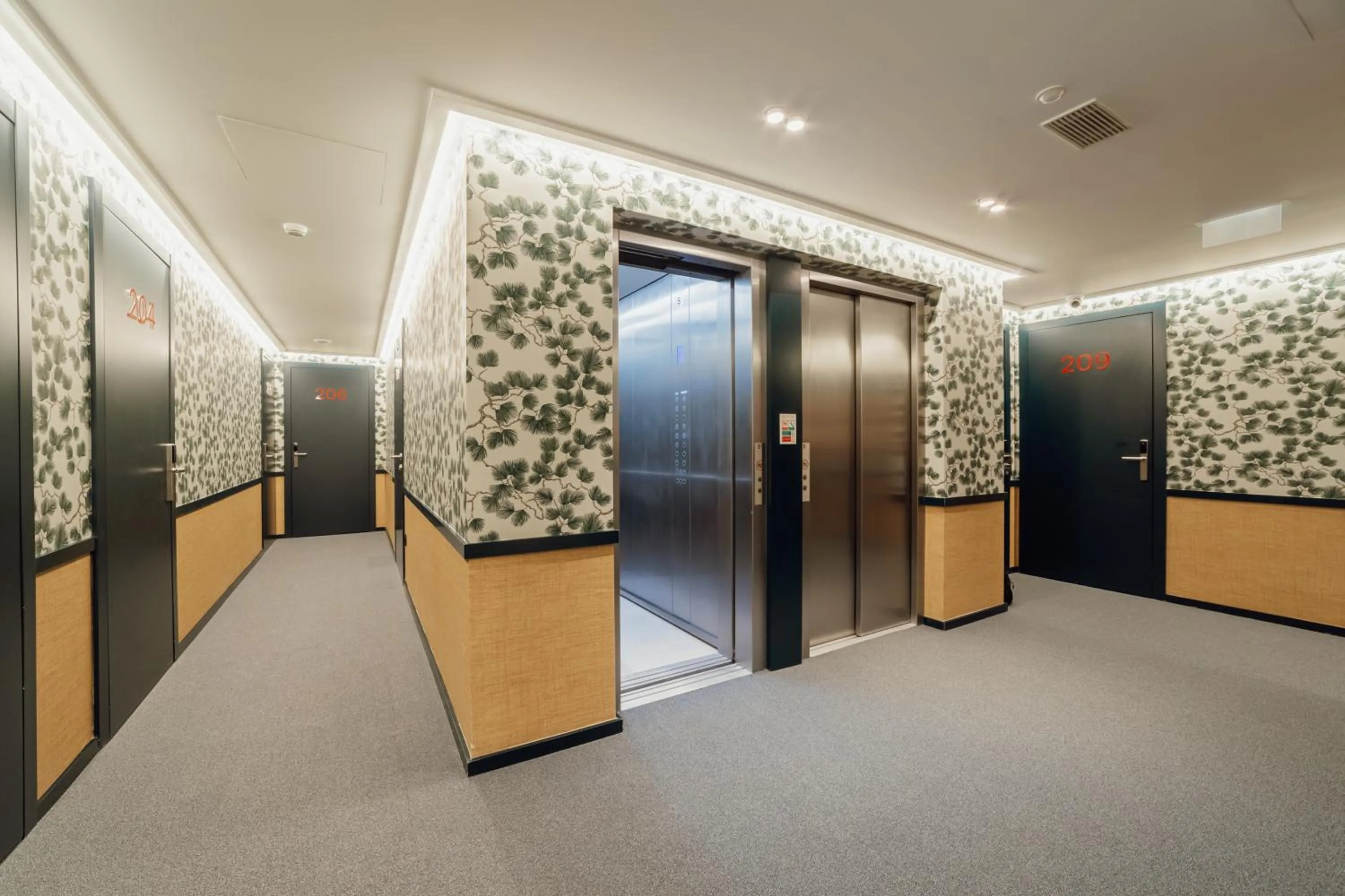 Property building in ABC Hotel Porto - Campanhã