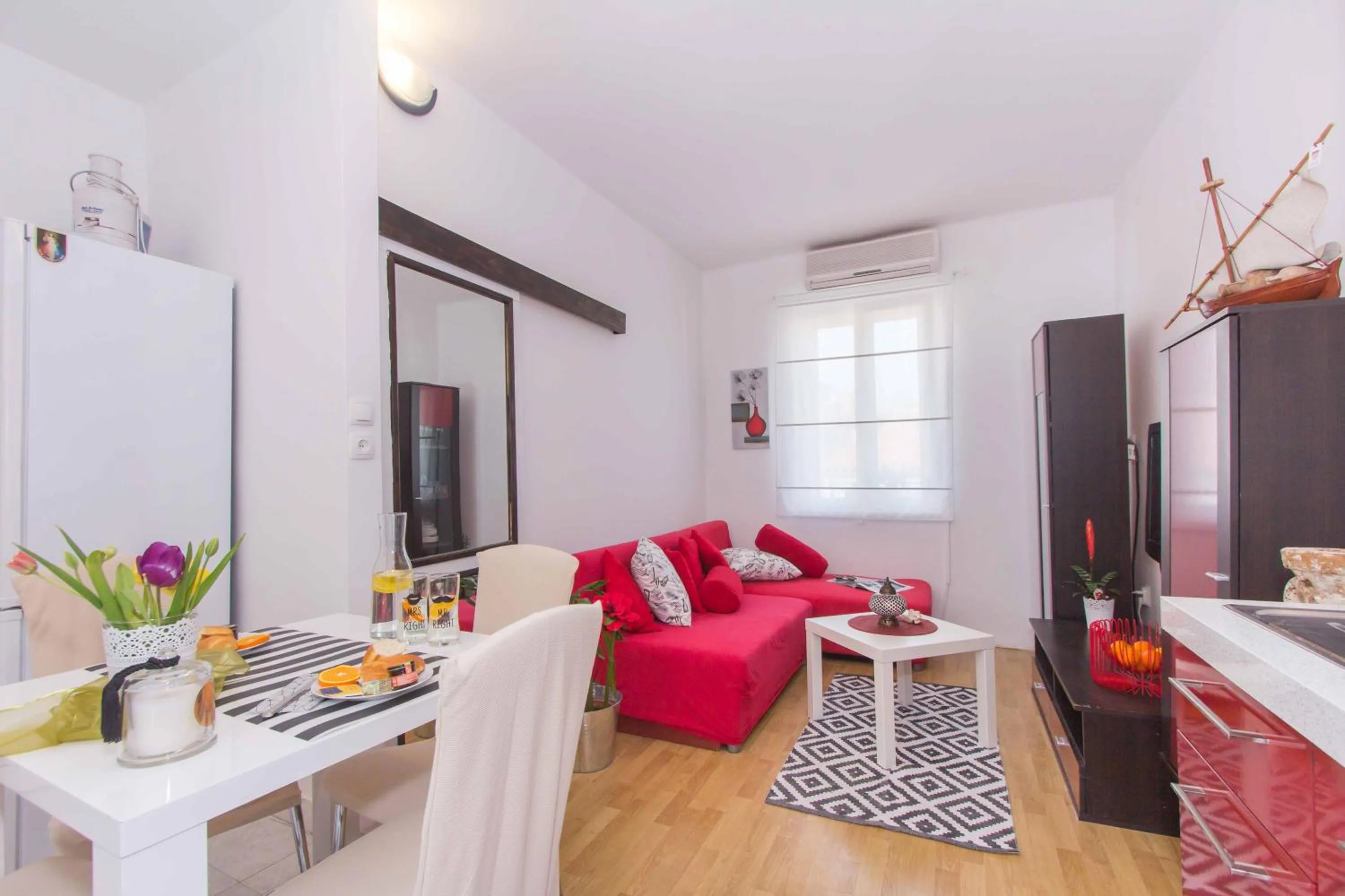 Property building in Red Valentino Apartment