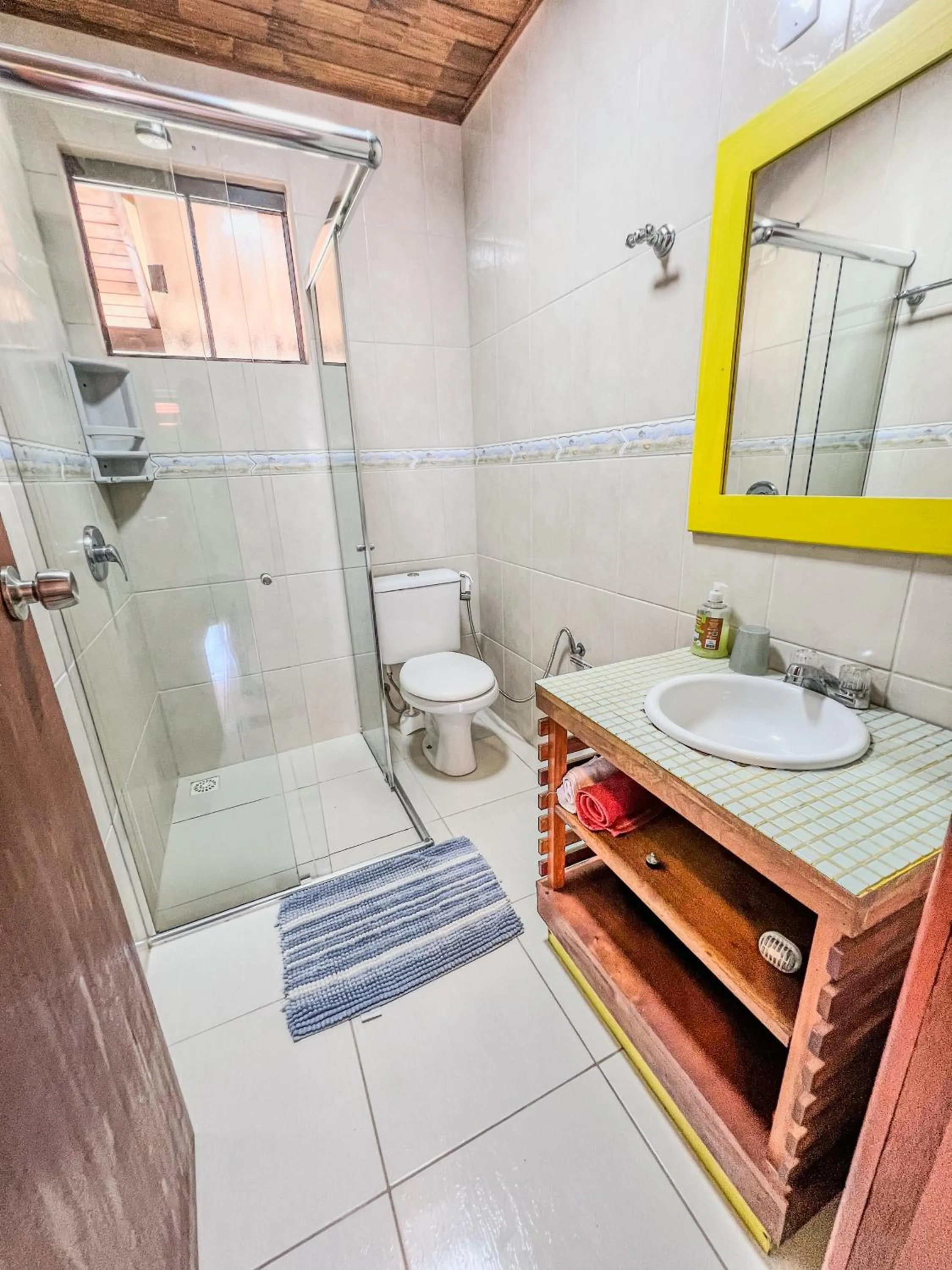 Shower in Gamboa Luna y Sol Apart-Hotel