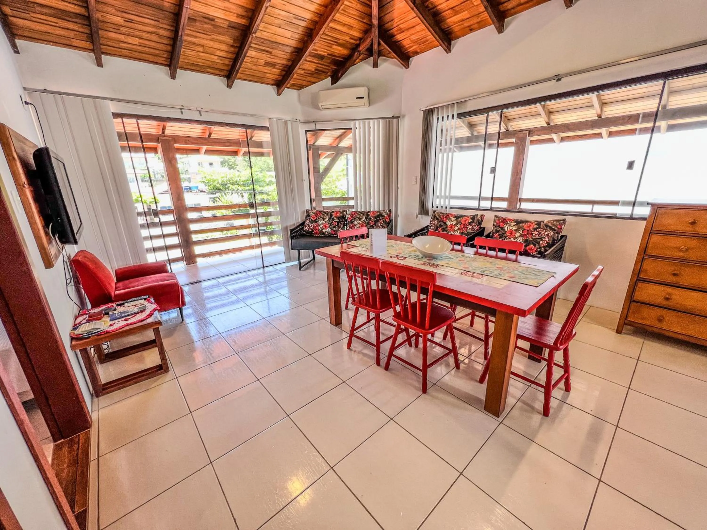 Communal lounge/ TV room in Gamboa Luna y Sol Apart-Hotel