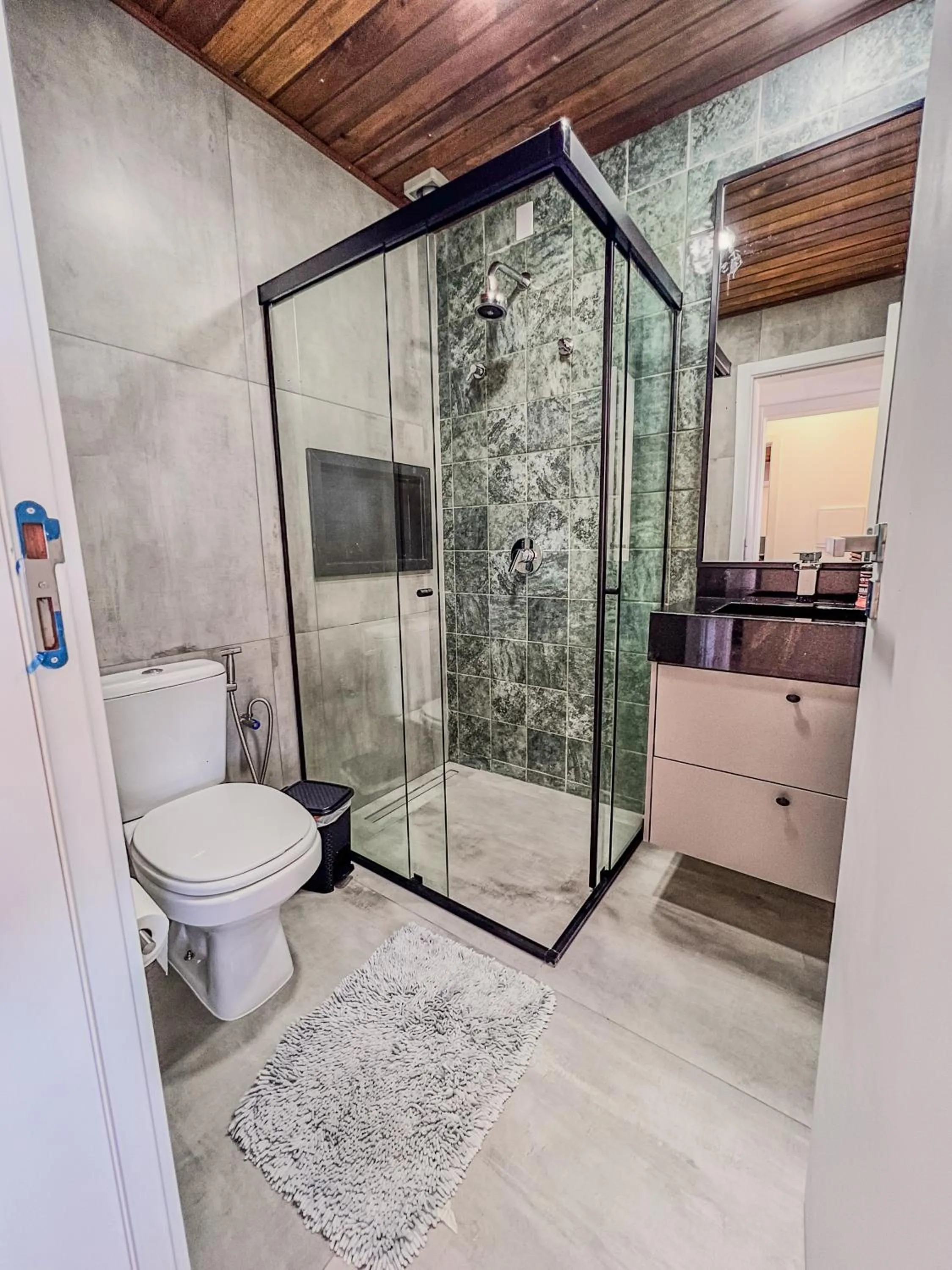 Shower in Gamboa Luna y Sol Apart-Hotel