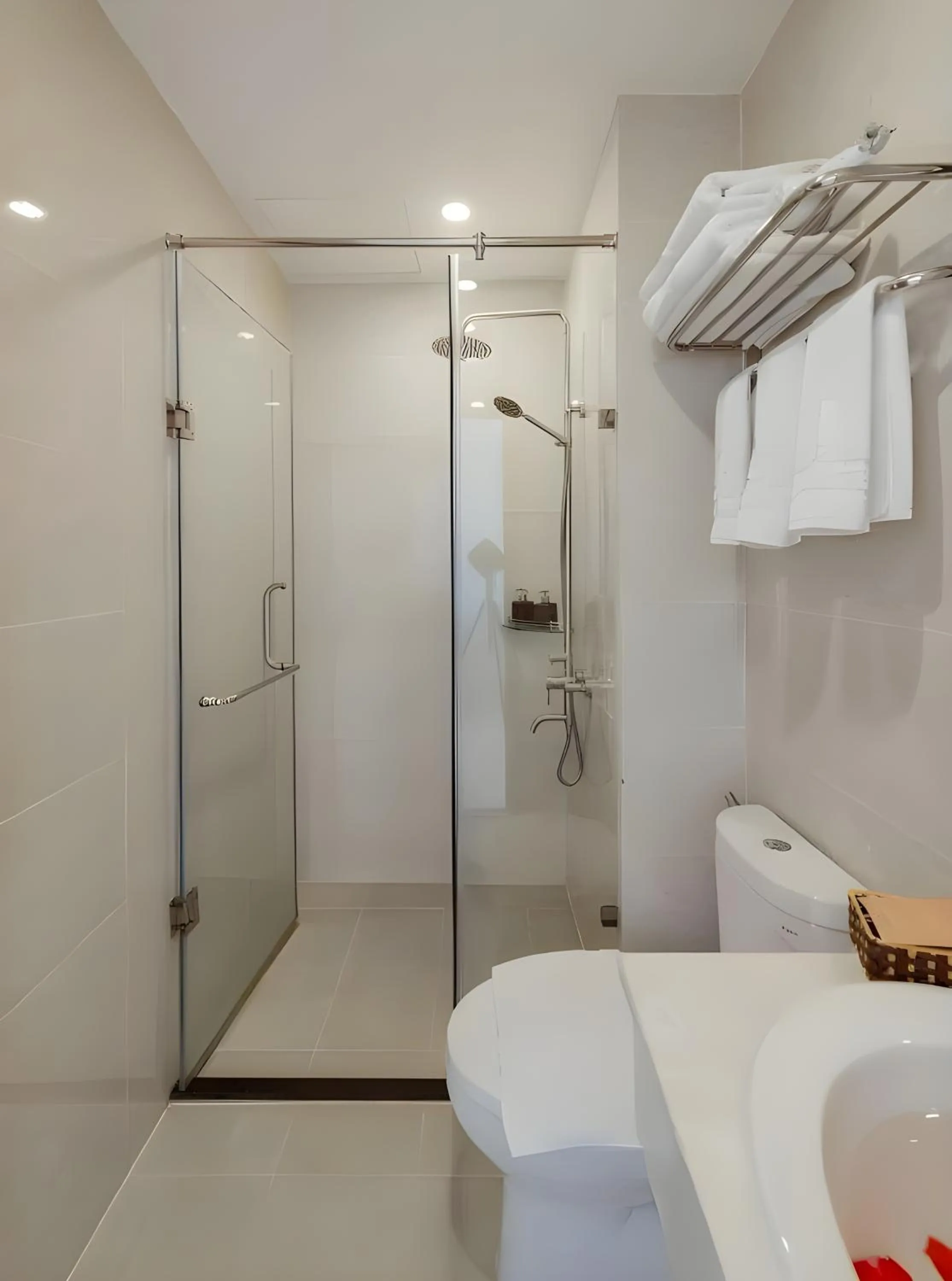 Shower in Stellar Hotel Phú Quốc