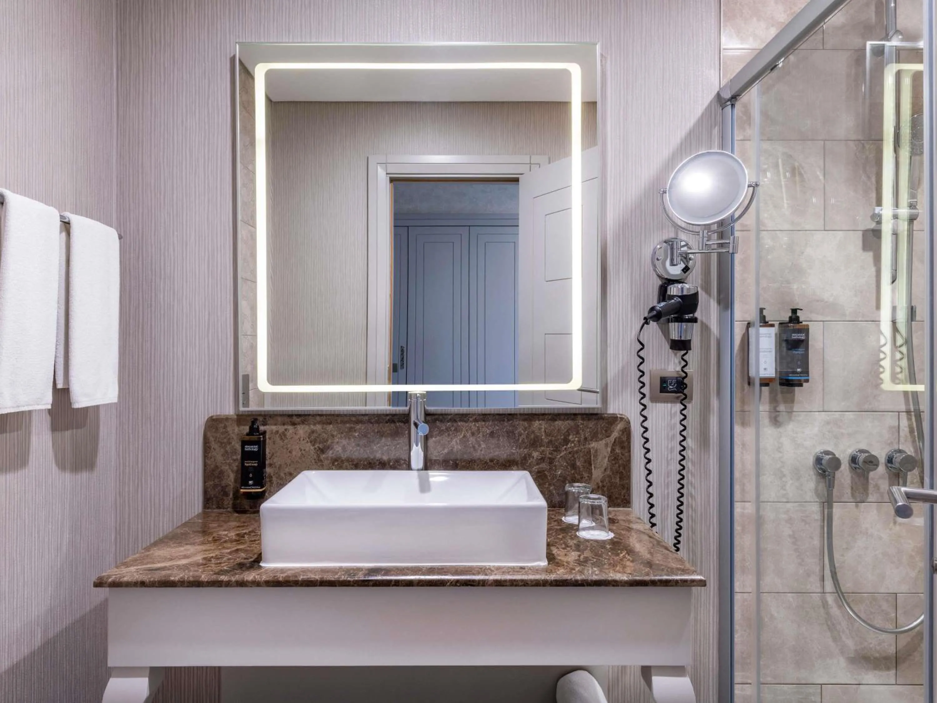 Bedroom in Mercure Tbilisi Old Town