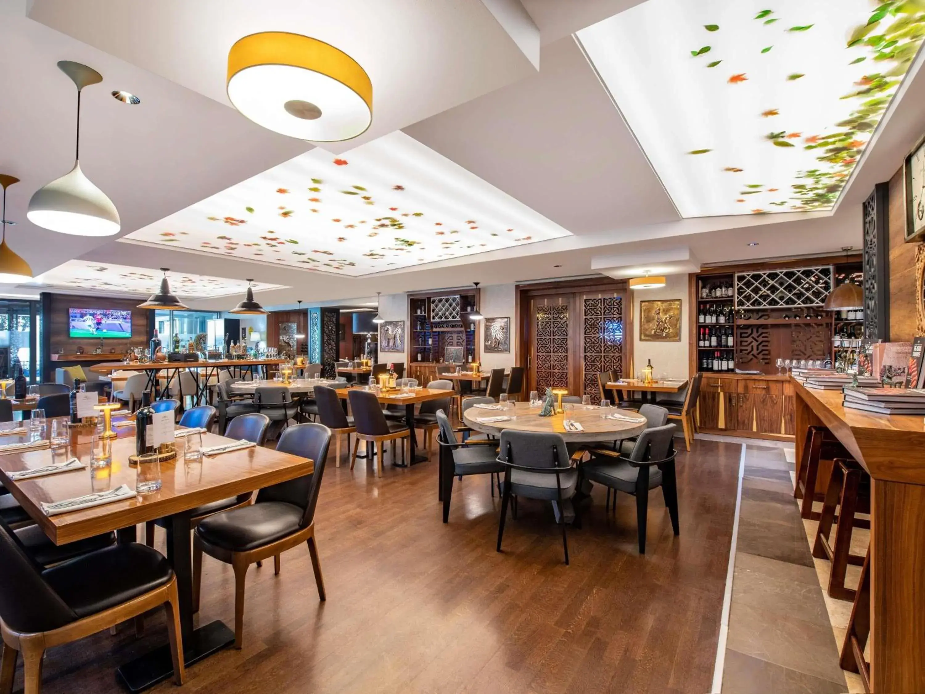 Restaurant/places to eat in Mercure Tbilisi Old Town Restaurant/places to eat in Mercure Tbilisi Old Town