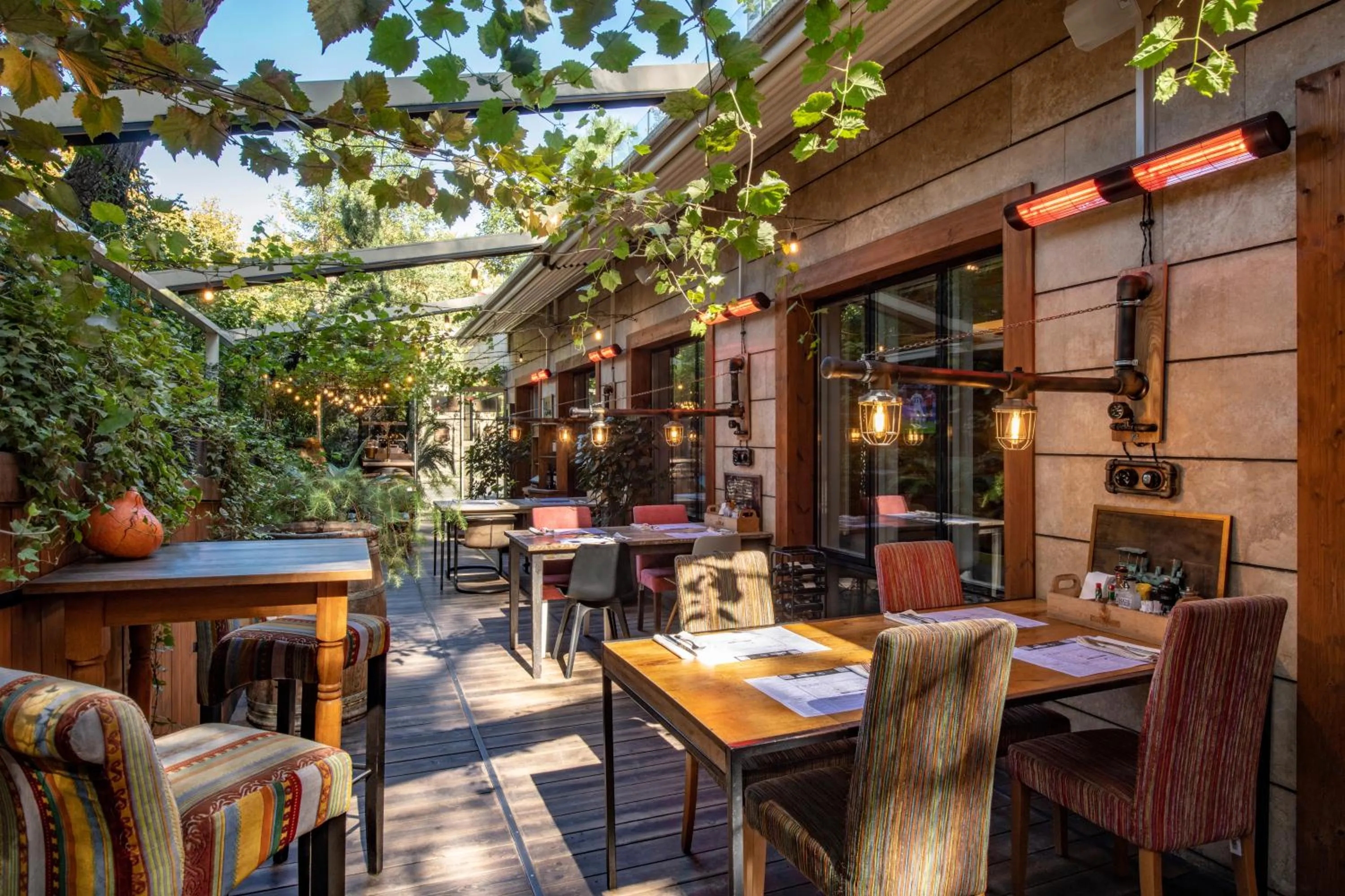 Restaurant/places to eat in Mercure Tbilisi Old Town