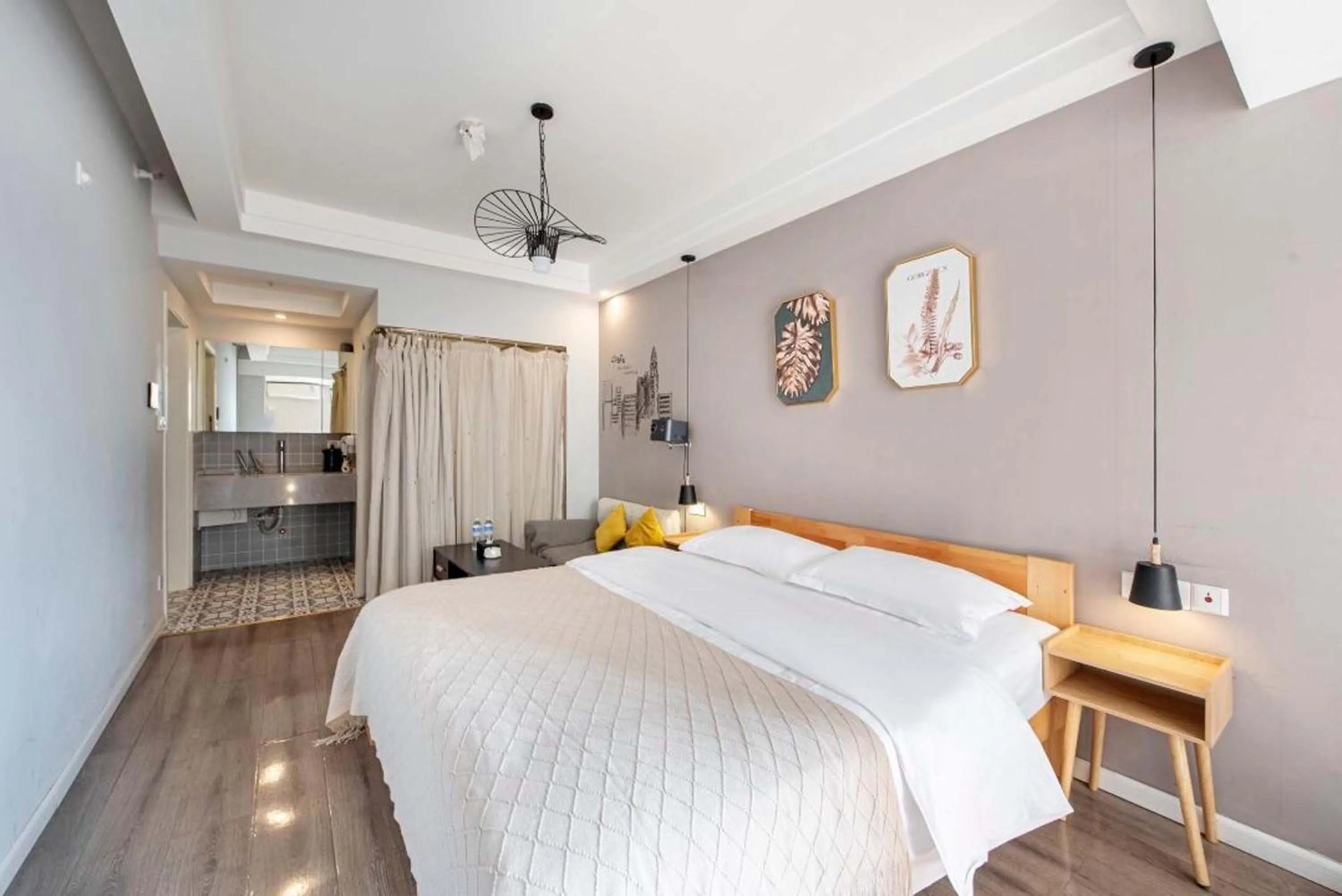 Yupan Yunge Homestay (Jiefangbei Store)