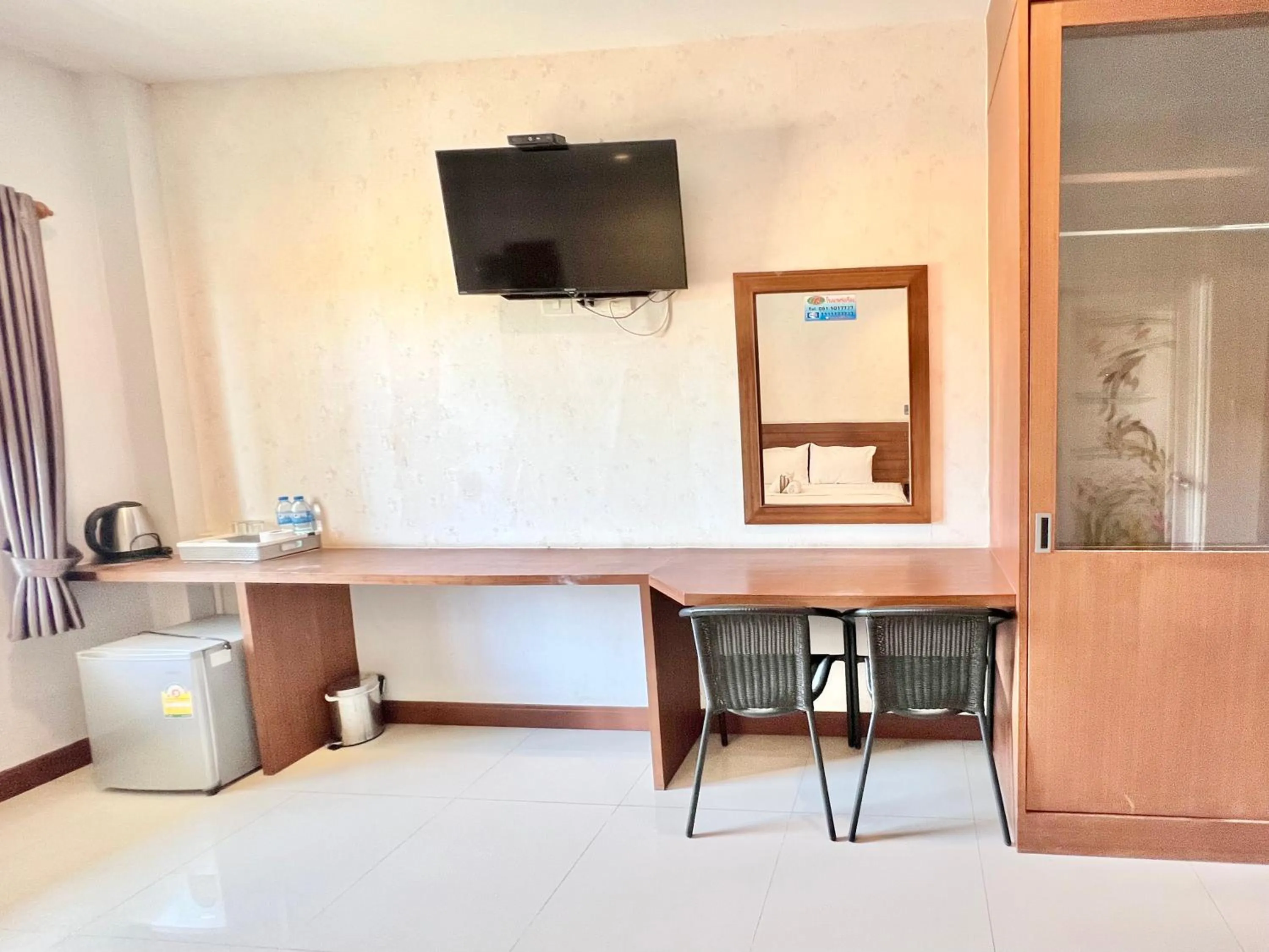 TV and multimedia in Rungreang Hotel