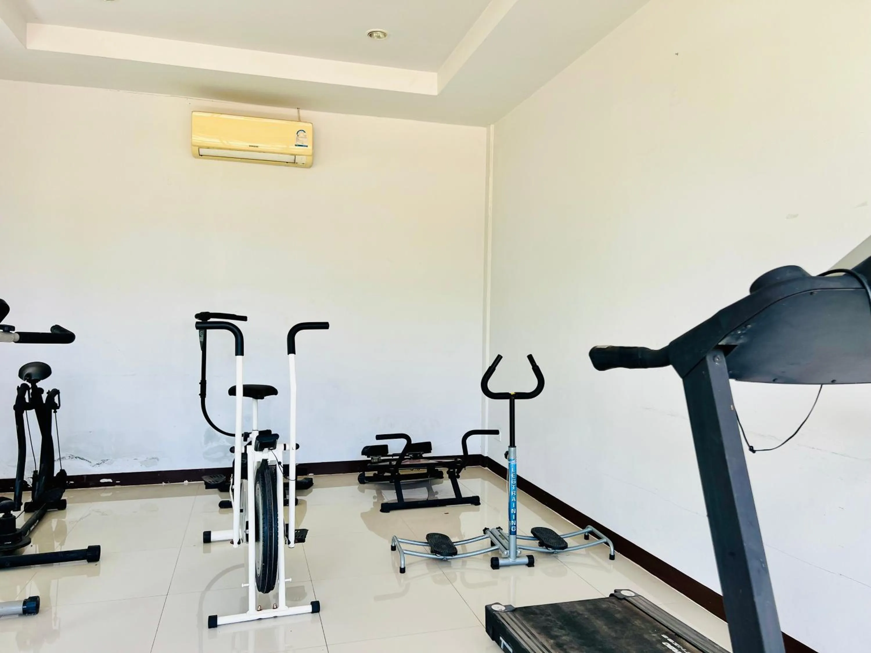 Fitness centre/facilities in Rungreang Hotel