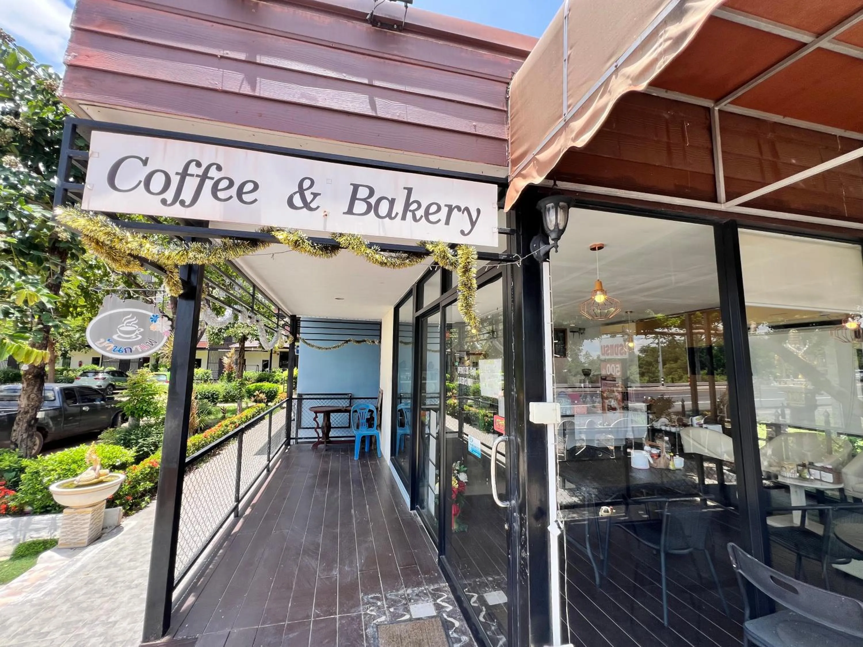 Area and facilities in Rungreang Hotel