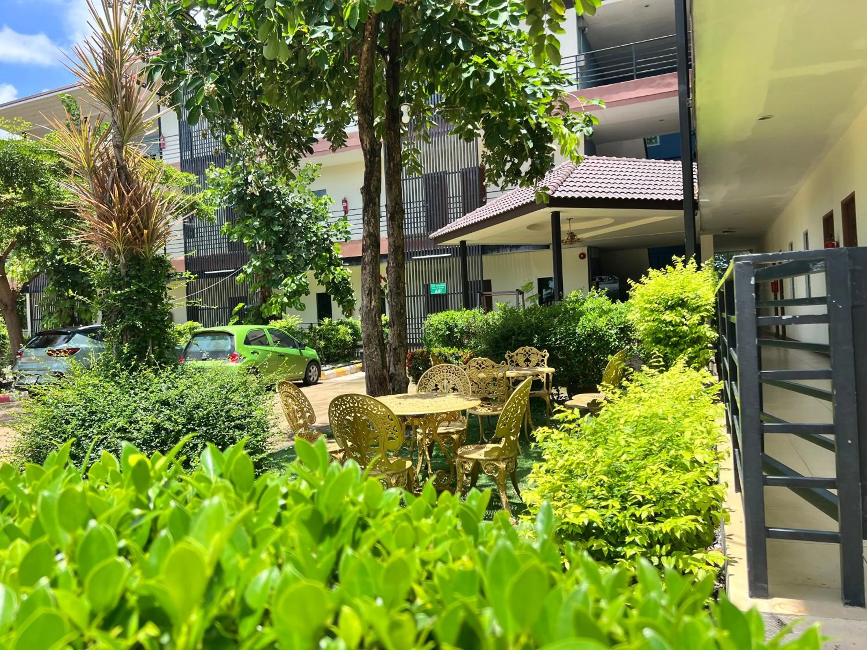 Property building in Rungreang Hotel