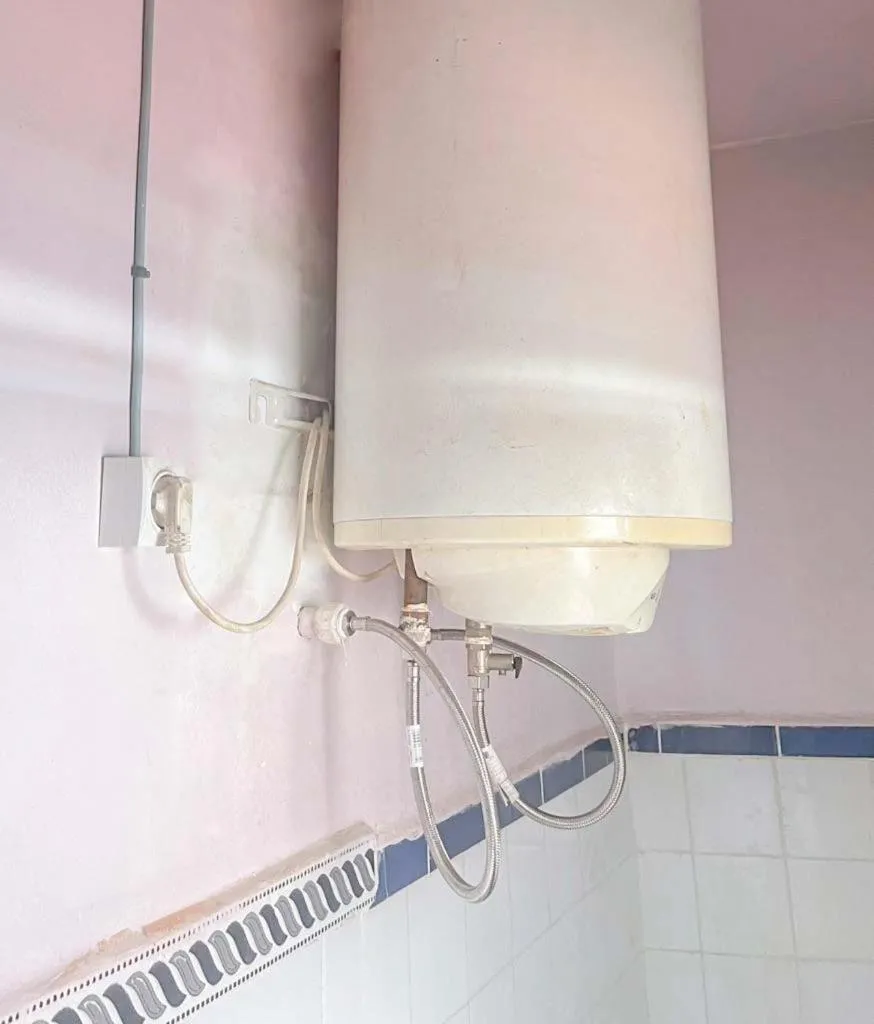 Shower in Hotel afriquia