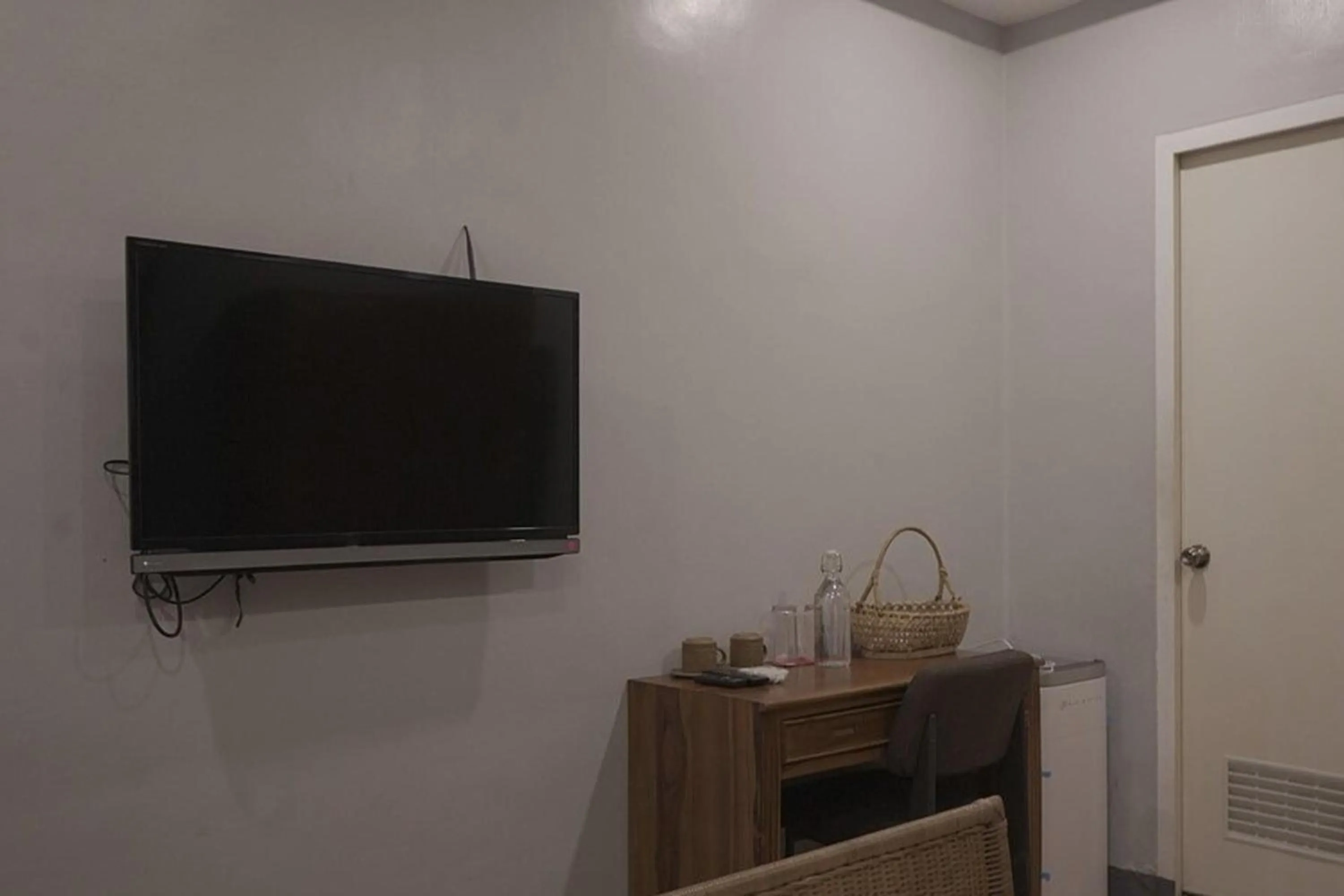 TV and multimedia in Casa Alegria Bed and Breakfast Antipolo