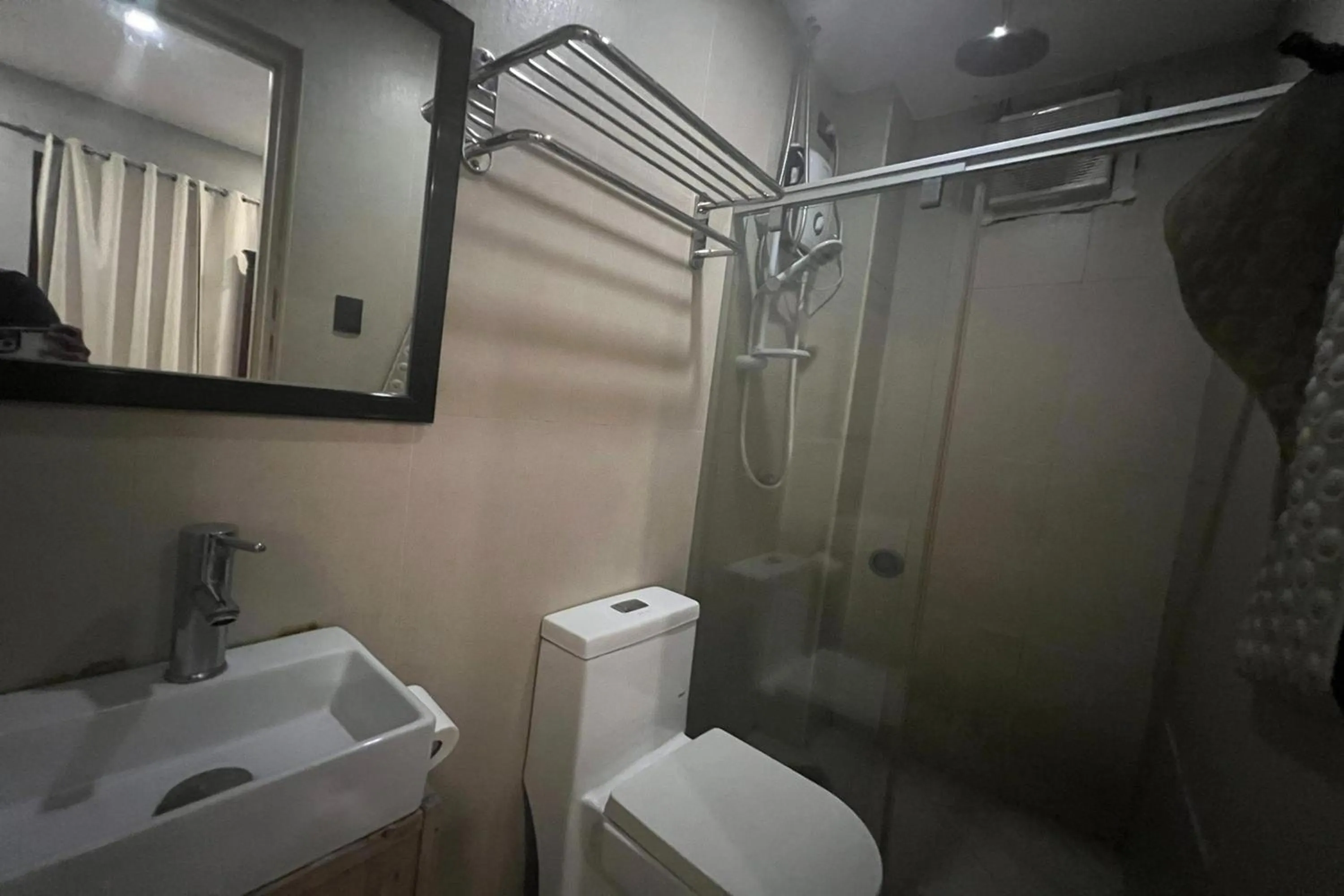 Bathroom in Casa Alegria Bed and Breakfast Antipolo