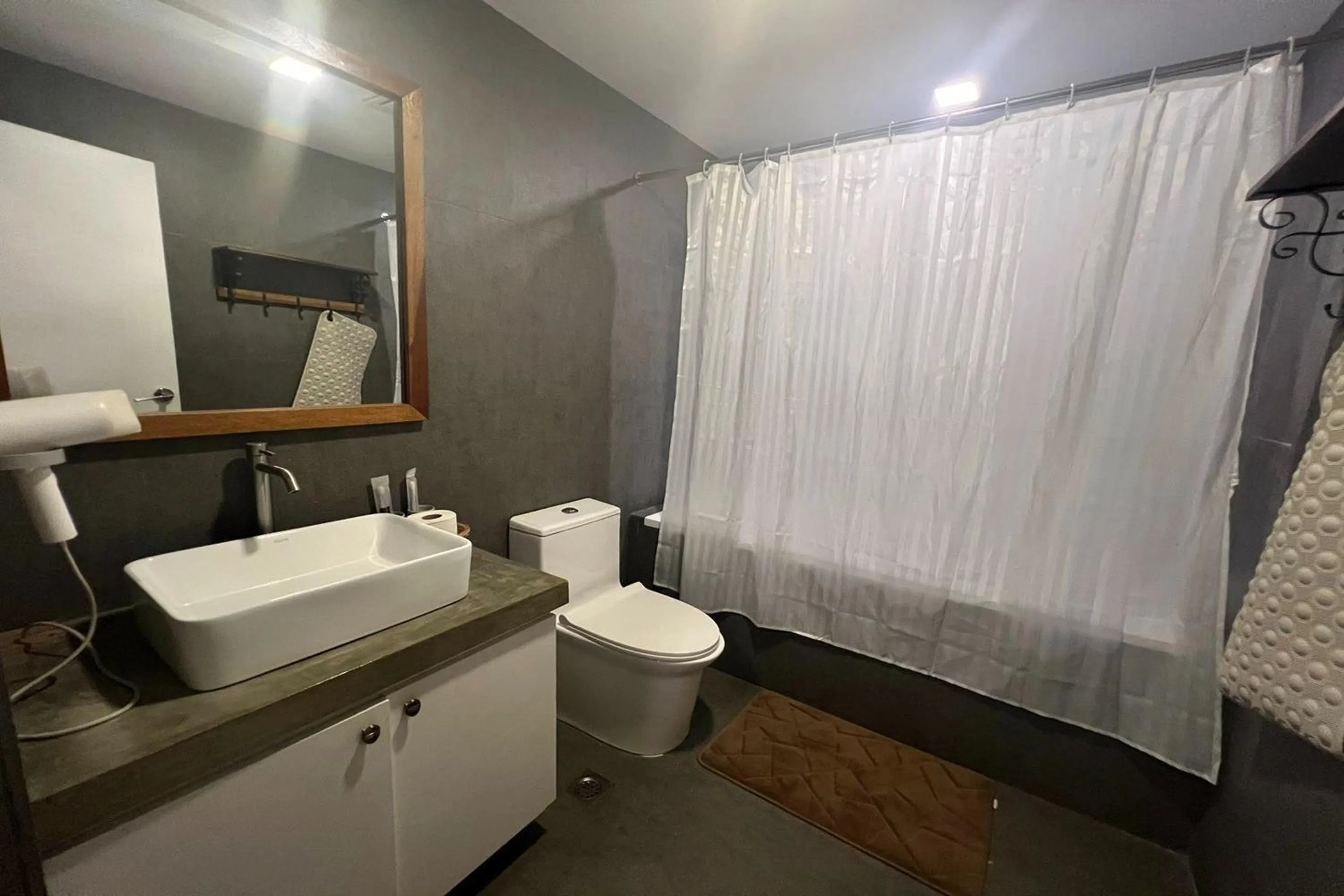 Bathroom in Casa Alegria Bed and Breakfast Antipolo