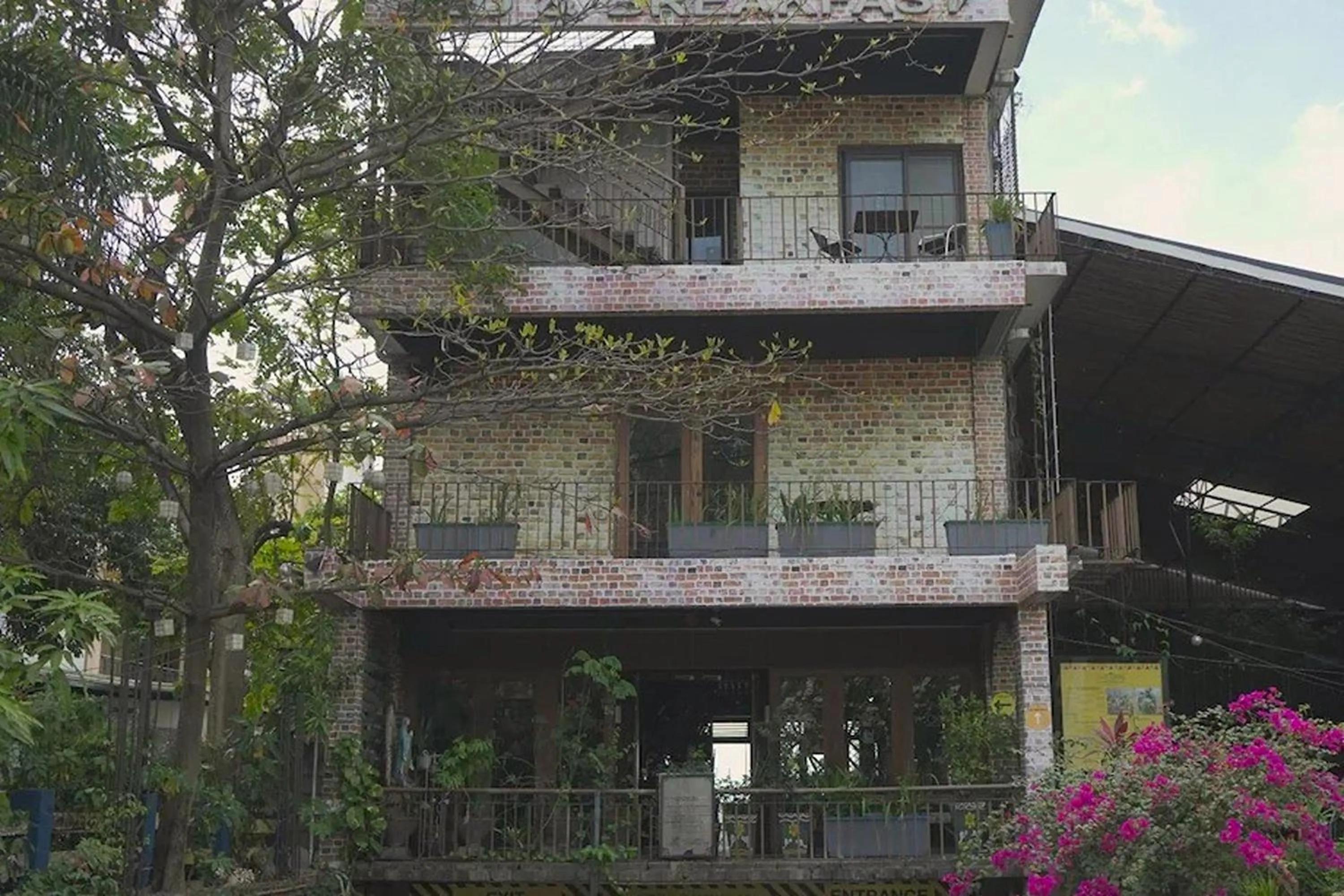 Property building in Casa Alegria Bed and Breakfast Antipolo