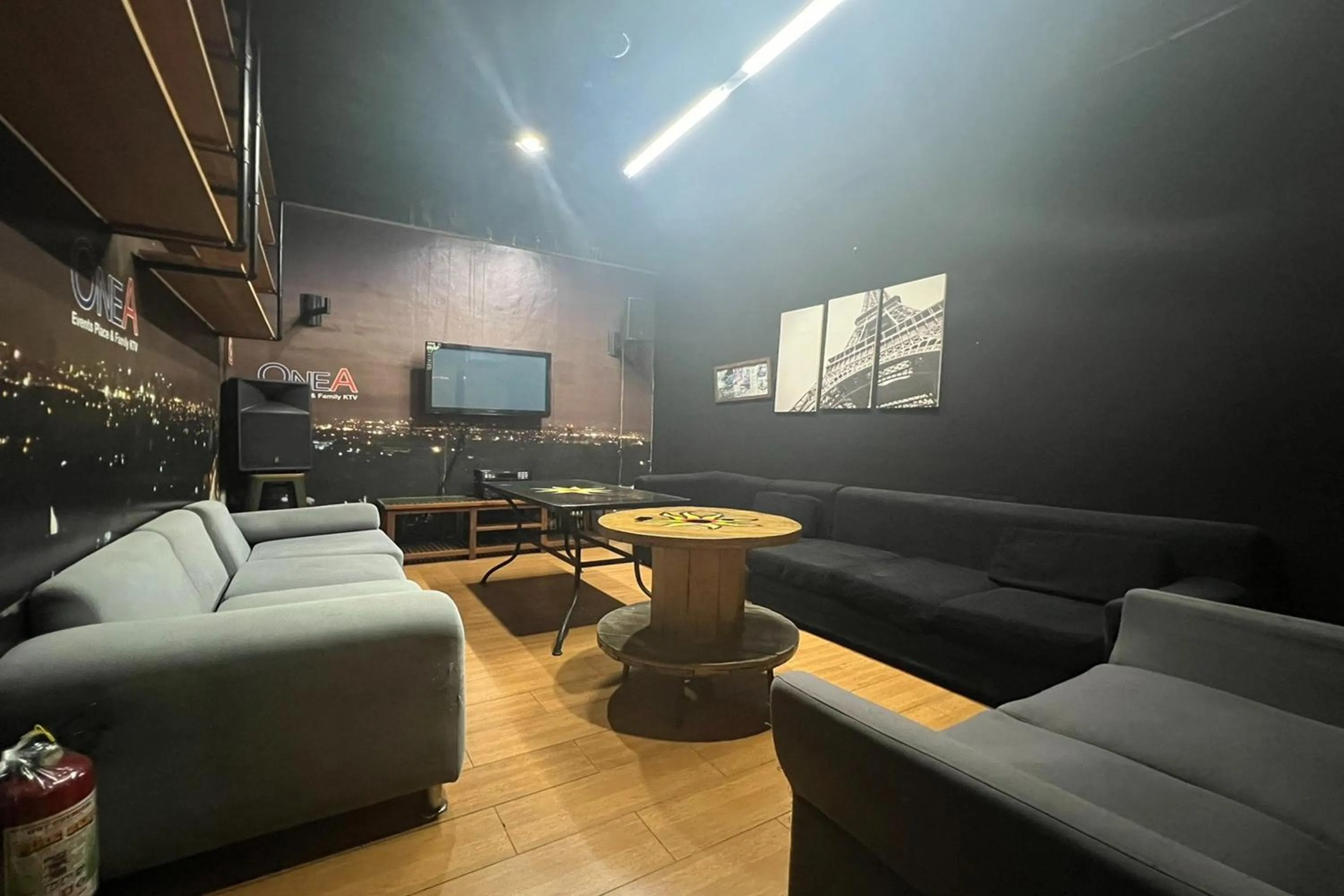 TV and multimedia in Casa Alegria Bed and Breakfast Antipolo