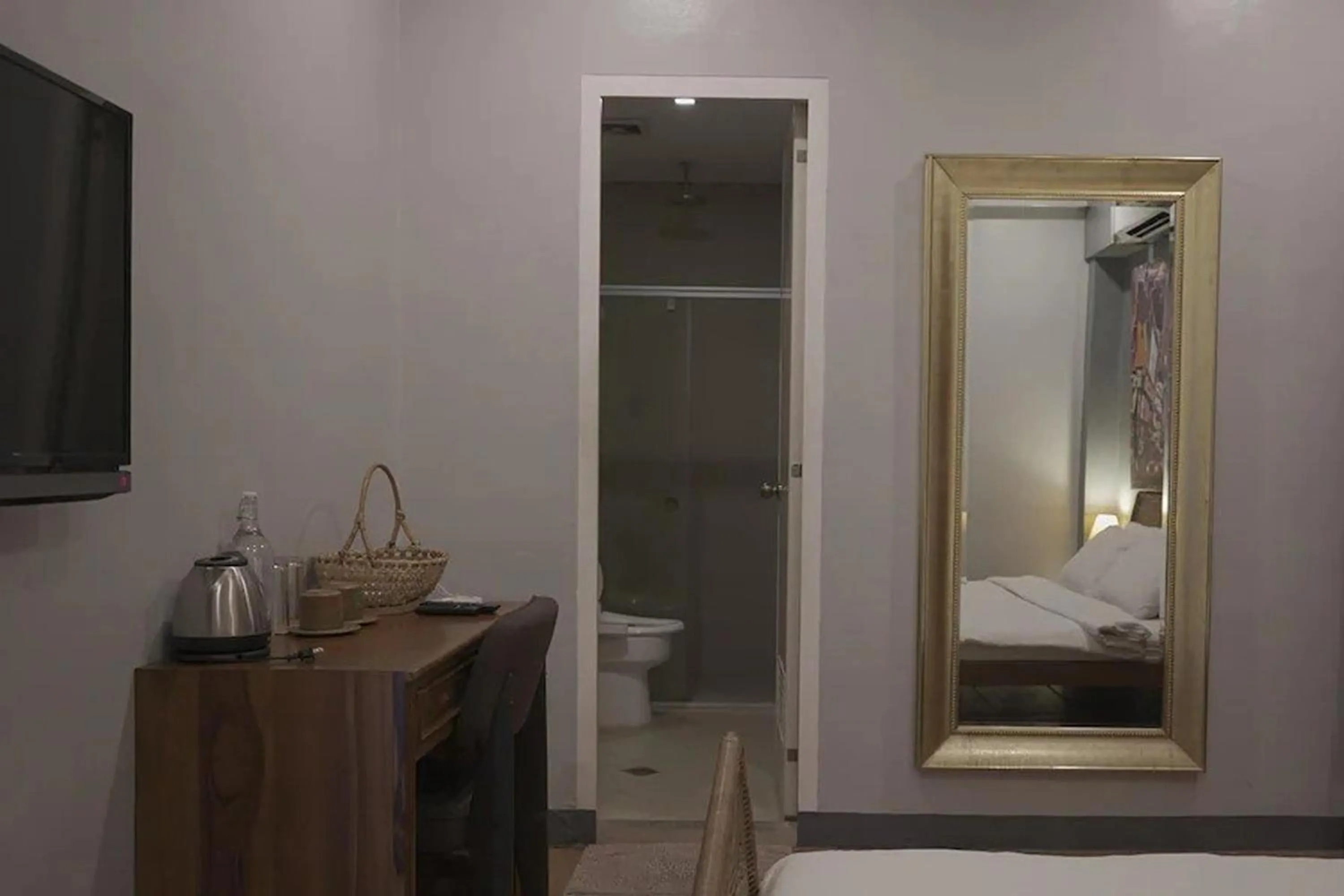 Toilet, Bed in Casa Alegria Bed and Breakfast Antipolo