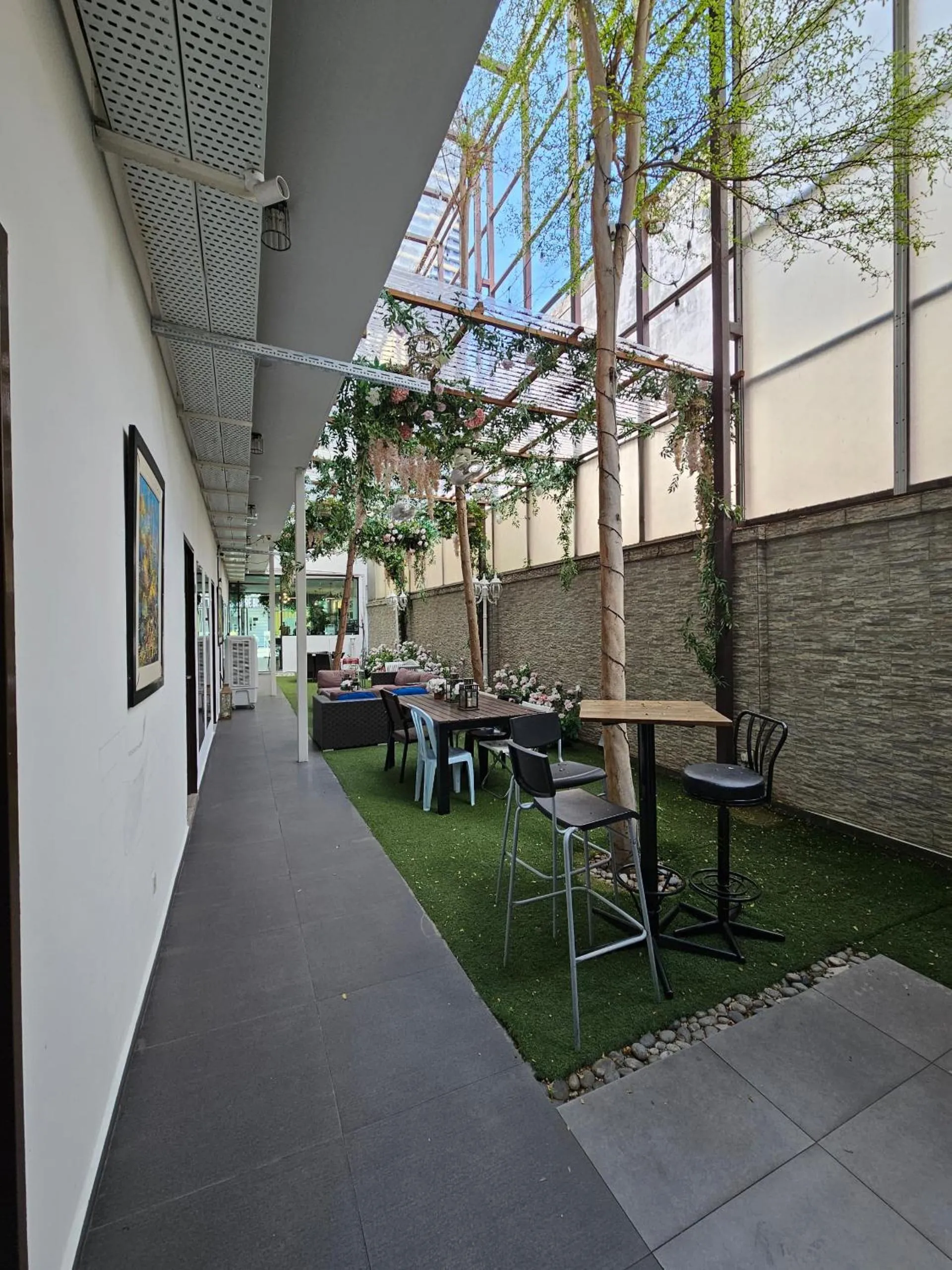 V Garden Hotel by Minsu