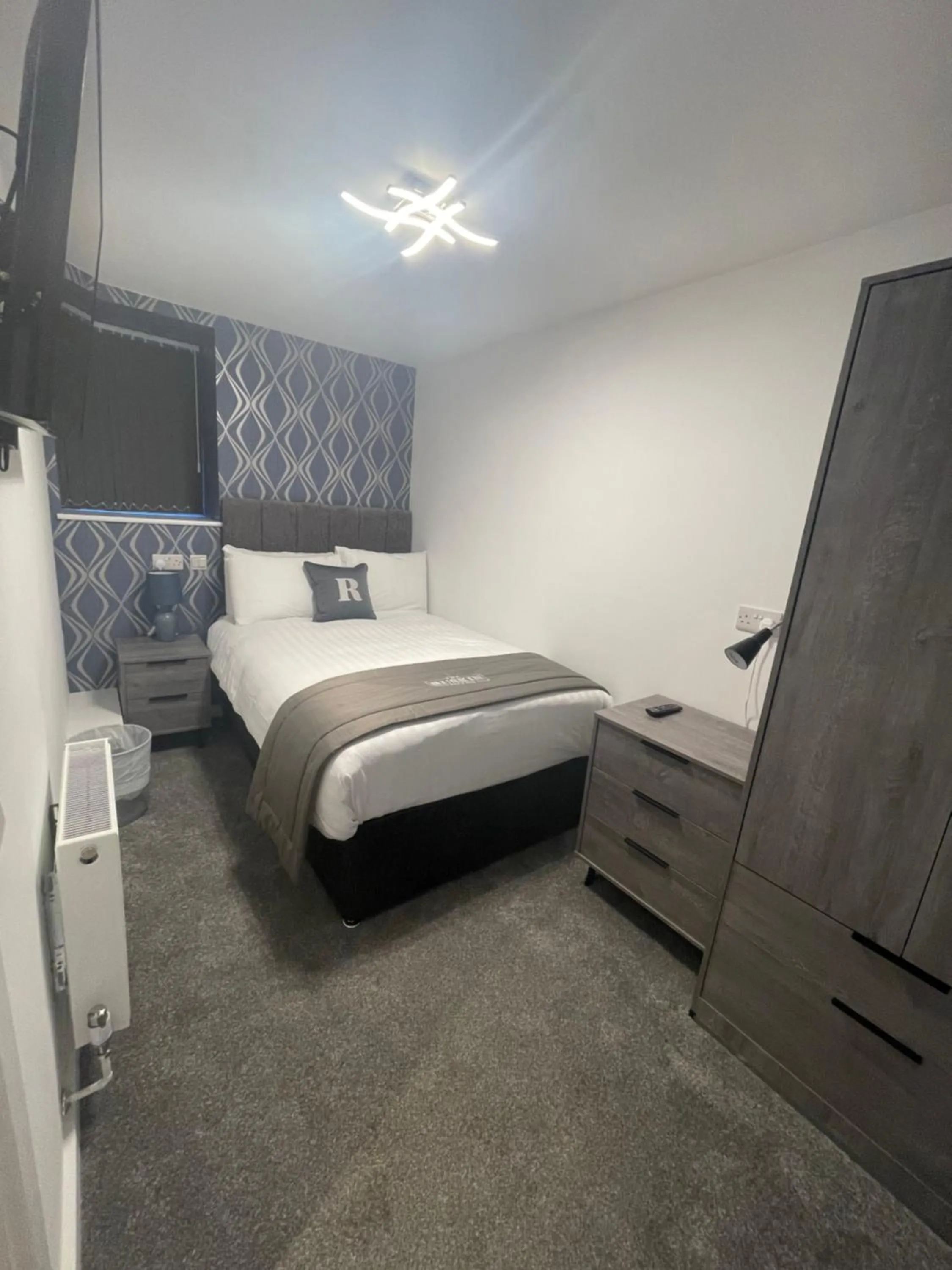 Bedroom, Bed in Ruskin Hotel