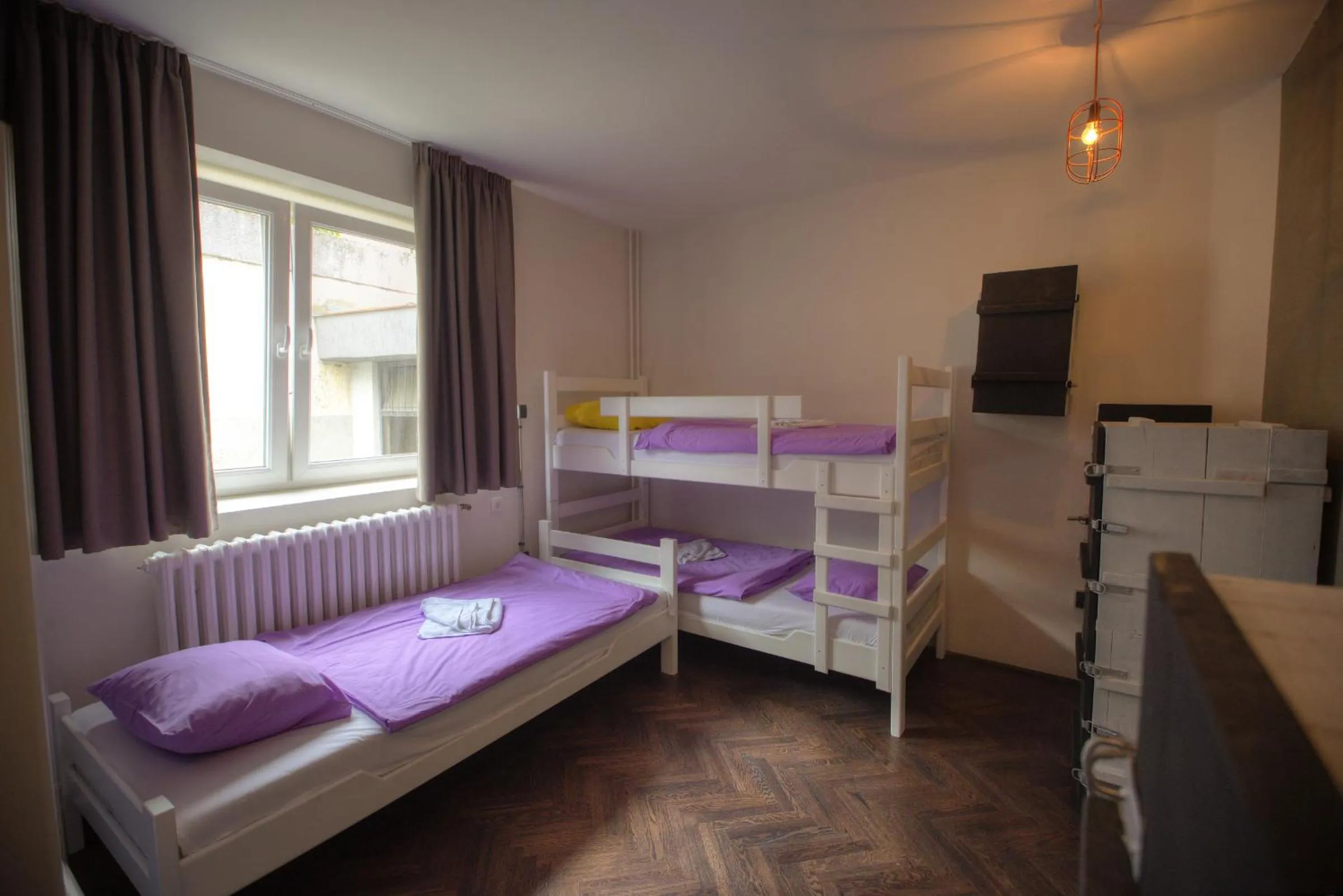 bunk bed, Bed in Hostel Fair and Square