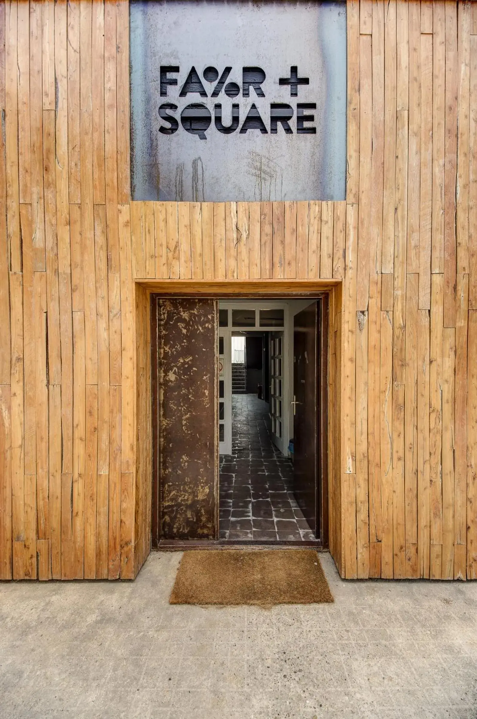 Facade/entrance in Hostel Fair and Square Facade/entrance in Hostel Fair and Square