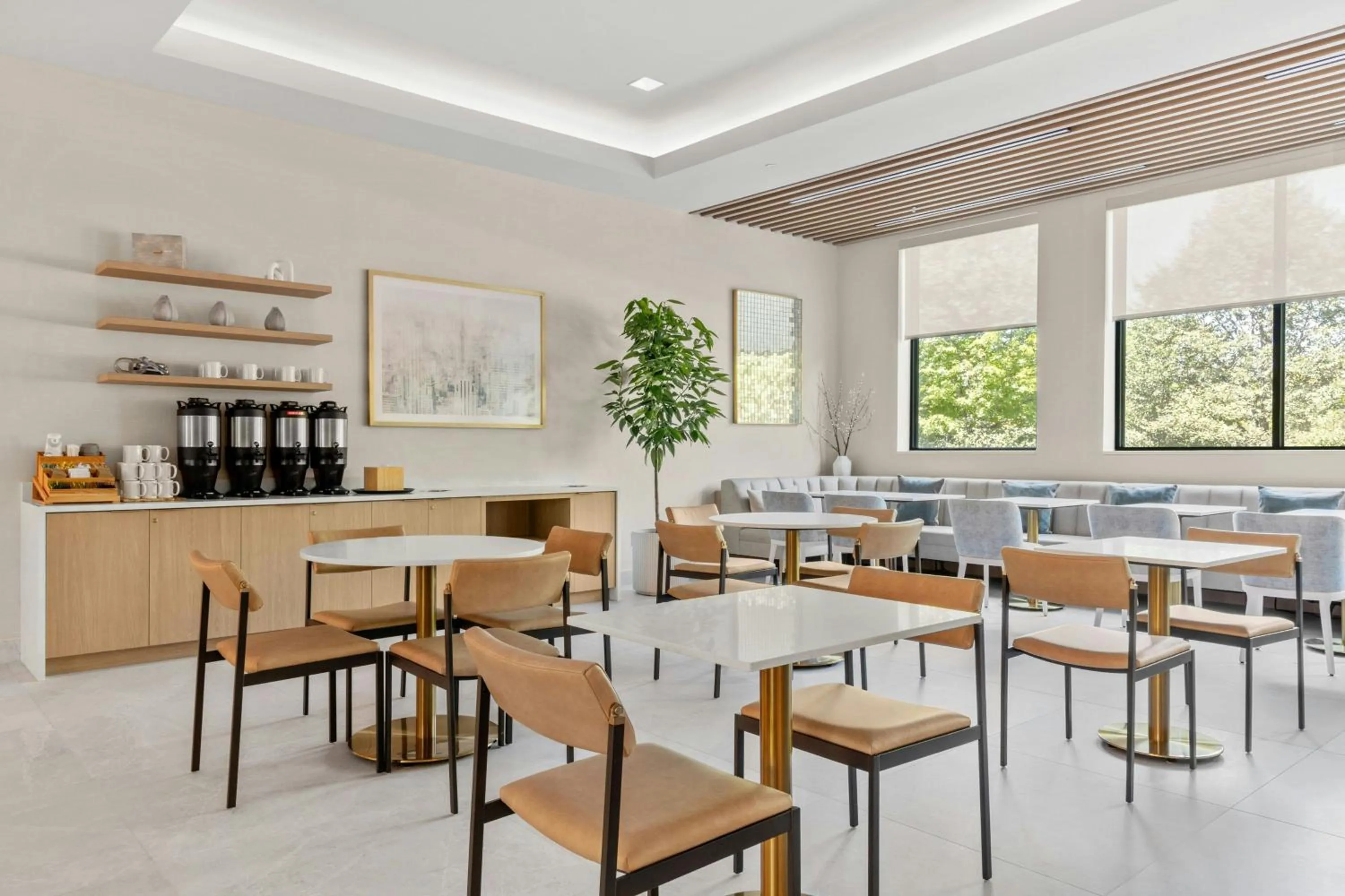 Breakfast in Residence Inn by Marriott Melville