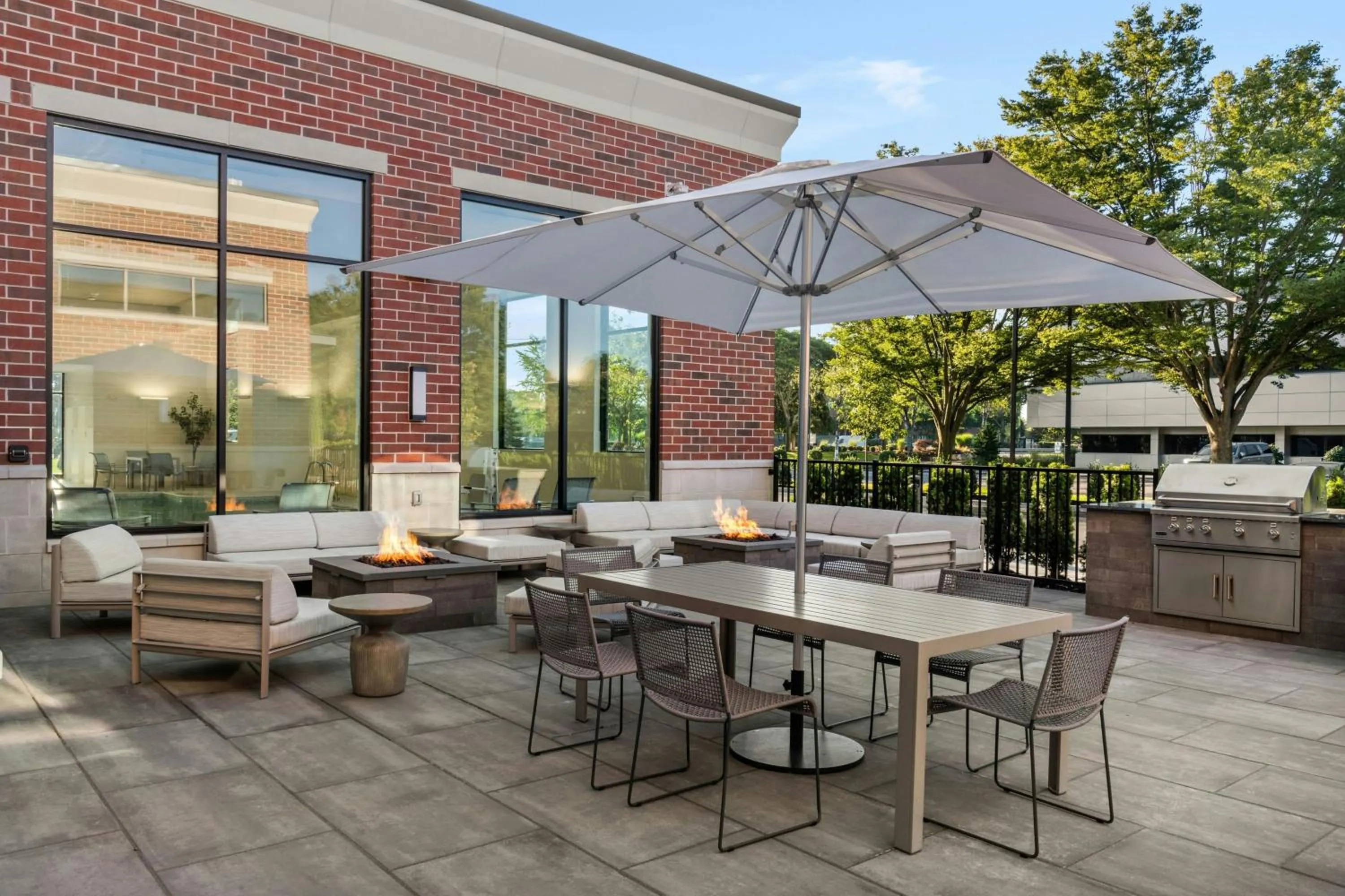 Lounge or bar in Residence Inn by Marriott Melville