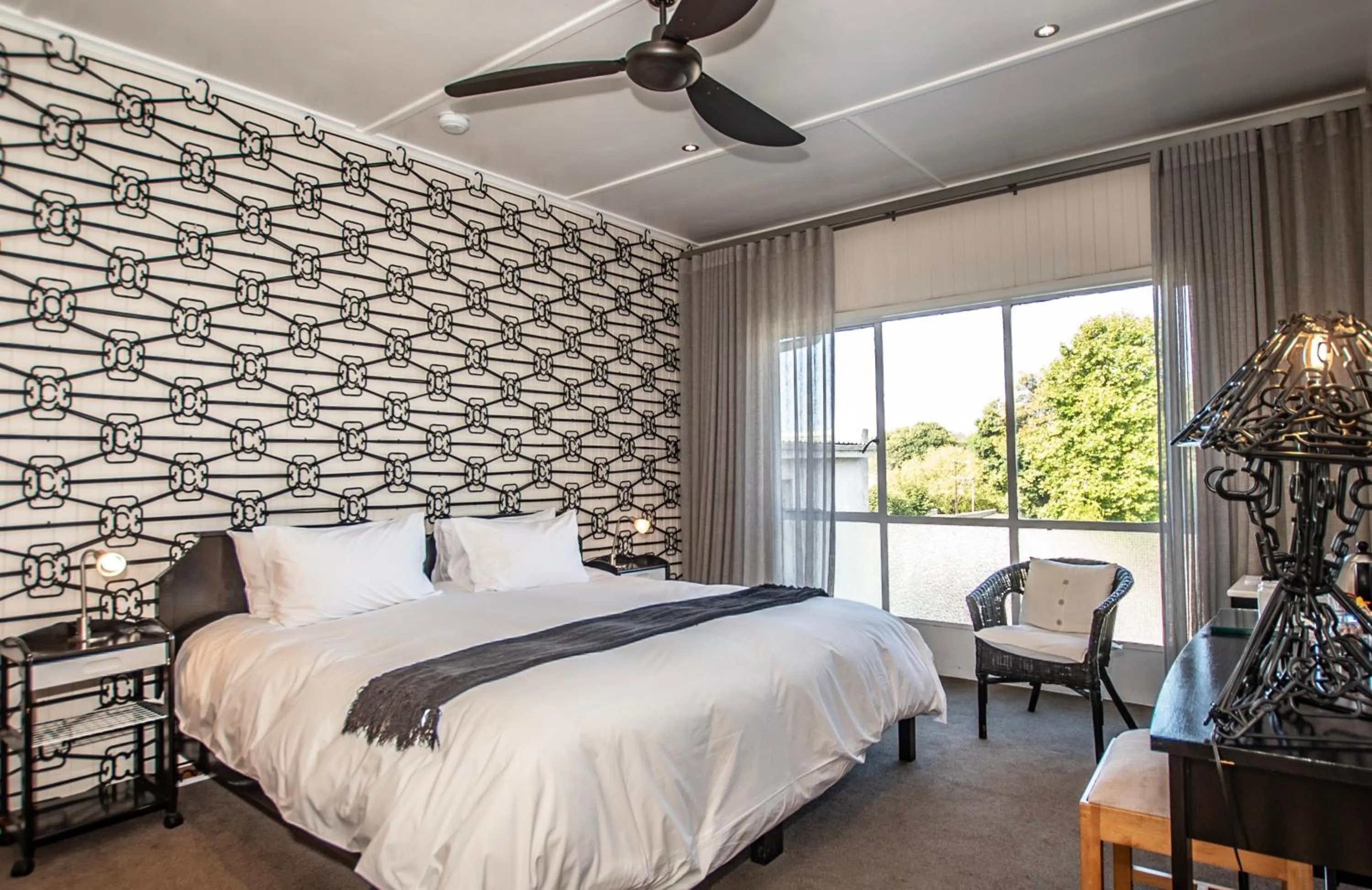 Bedroom, Bed in Graskop Hotel