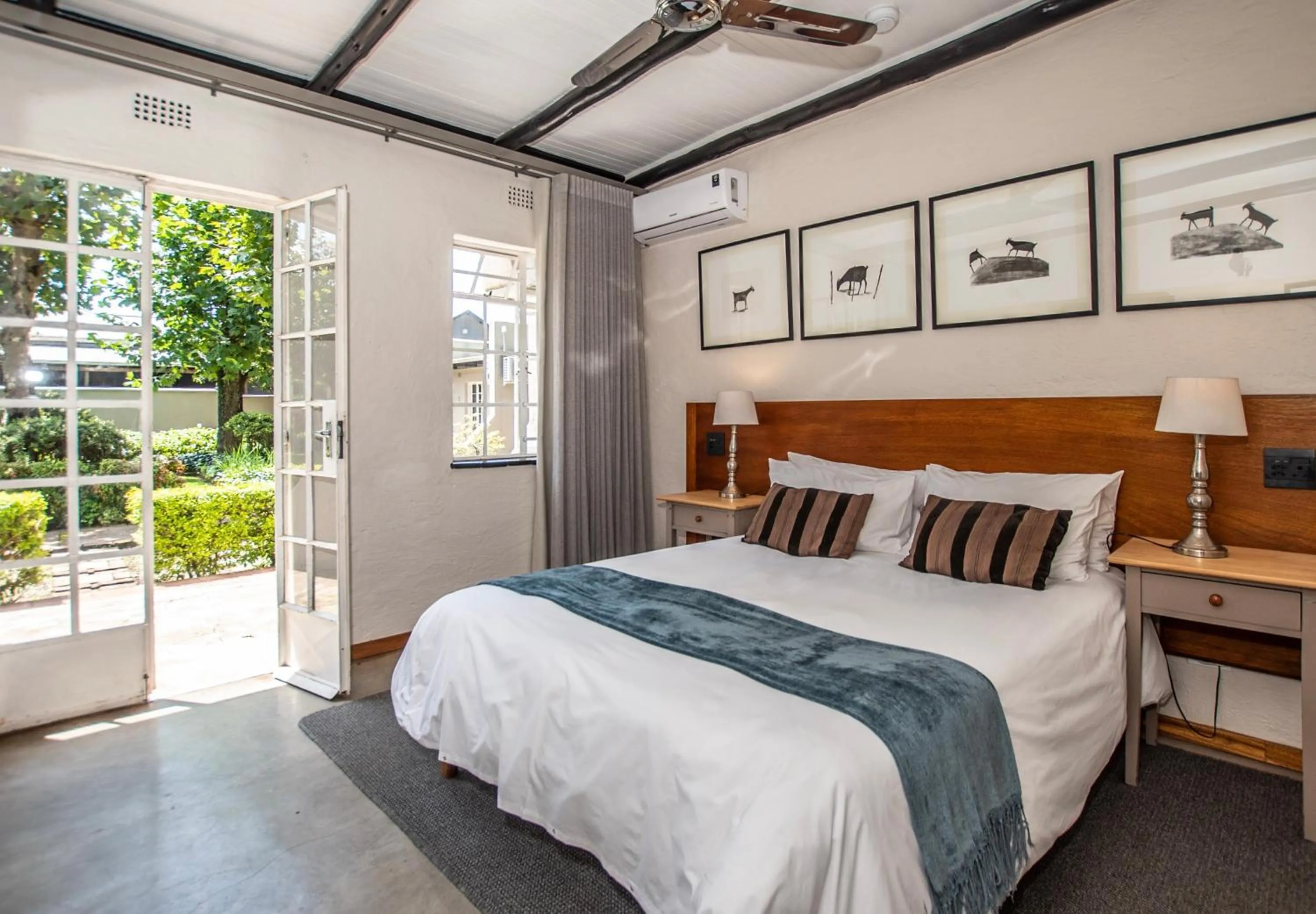 Bedroom, Bed in Graskop Hotel