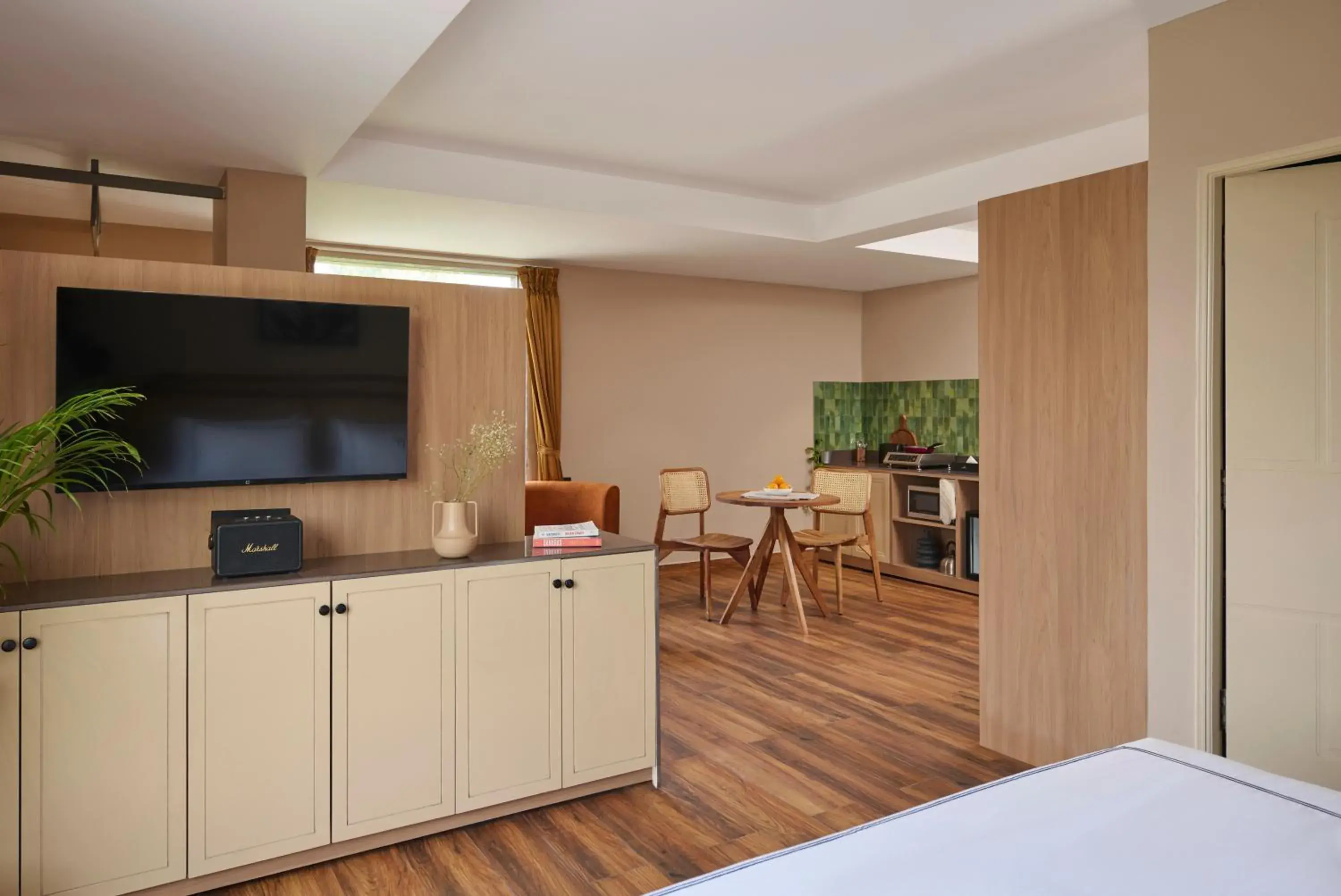 Studio in Minimalist - The Varanasi Edit Studio in Minimalist - The Varanasi Edit