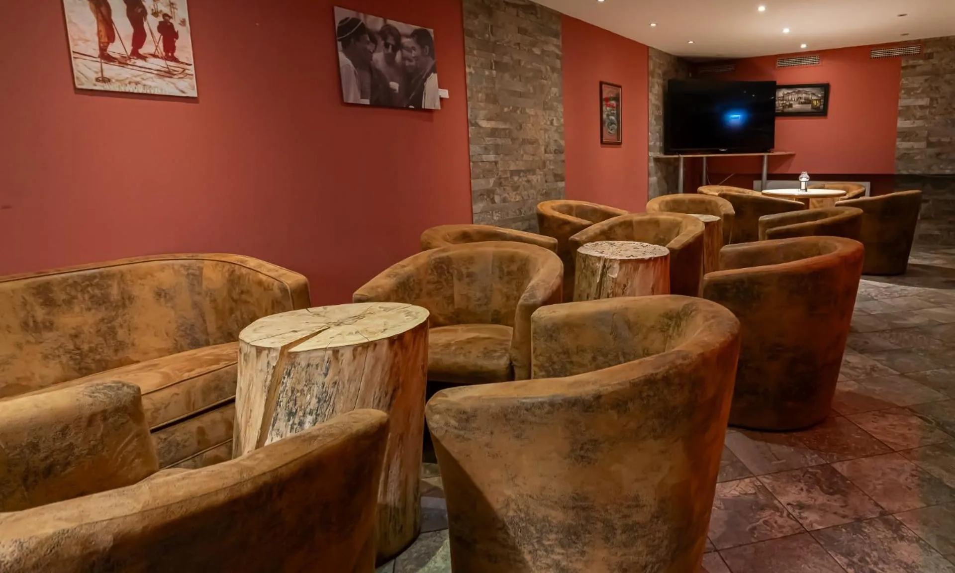 Lounge or bar in Hotel Pinzgauerhof by Alpeffect Hotels