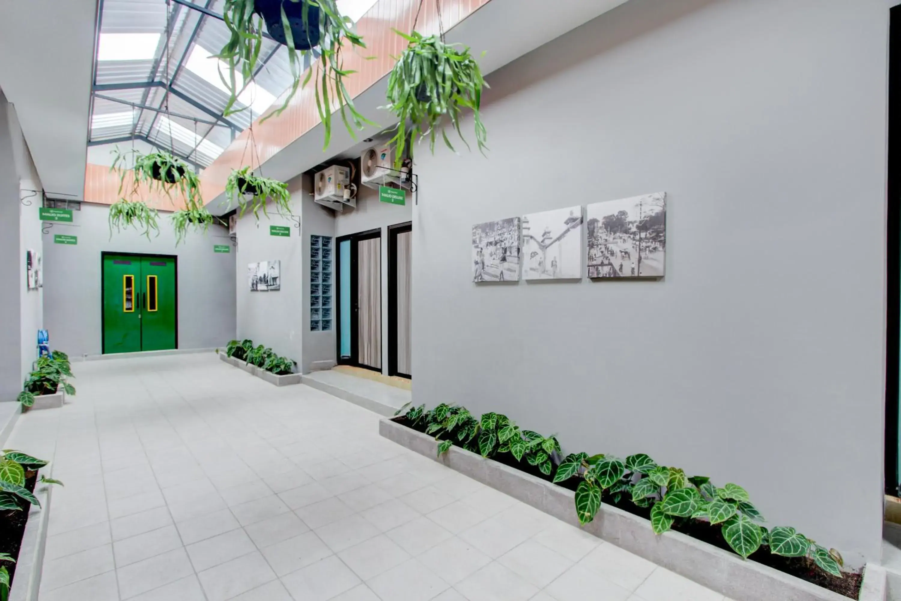 Facade/entrance in Hotel O Yogyakarta near Jalan Malioboro formerly Malio Inn Facade/entrance in Hotel O Yogyakarta near Jalan Malioboro formerly Malio Inn