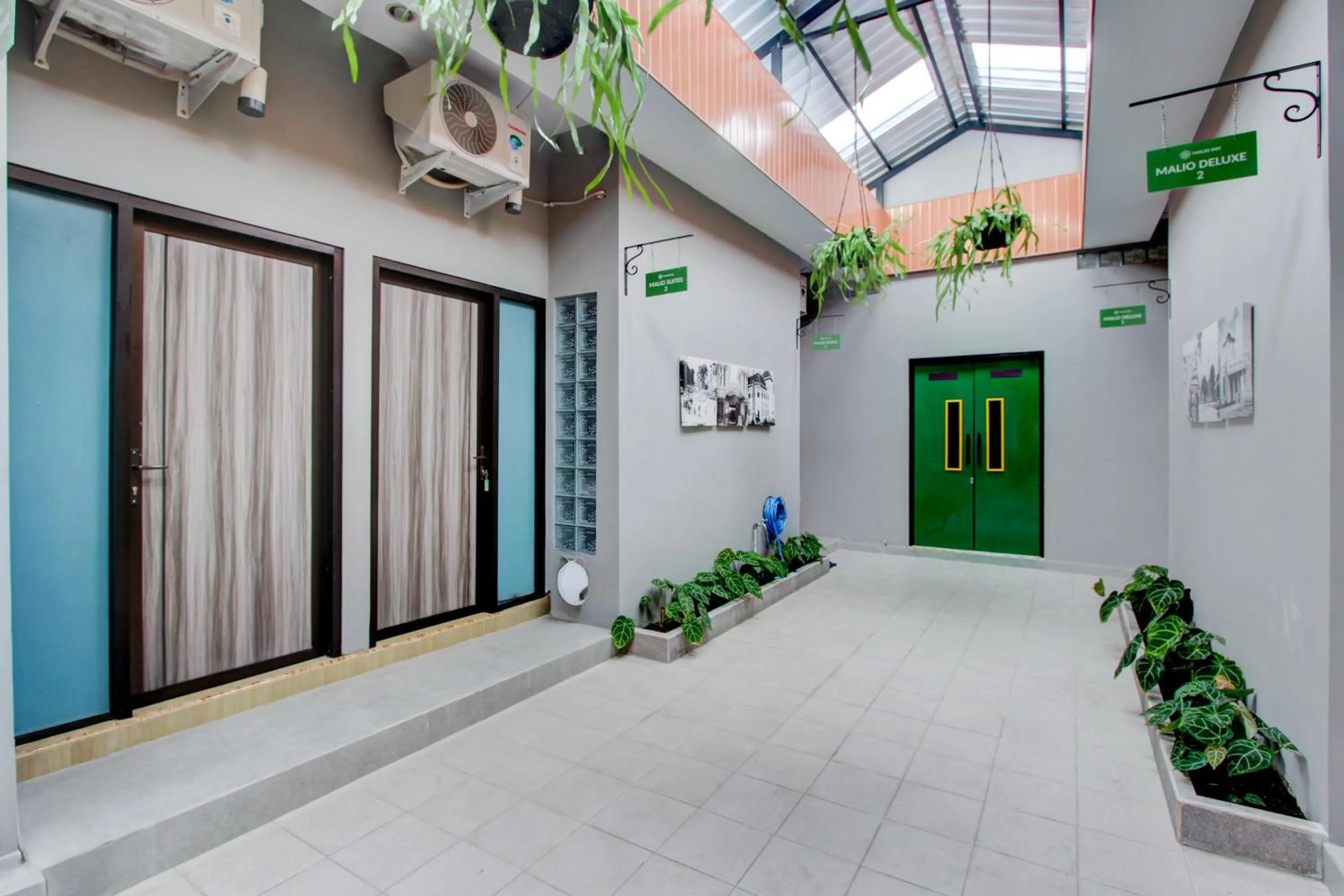 Facade/entrance in Hotel O Yogyakarta near Jalan Malioboro formerly Malio Inn