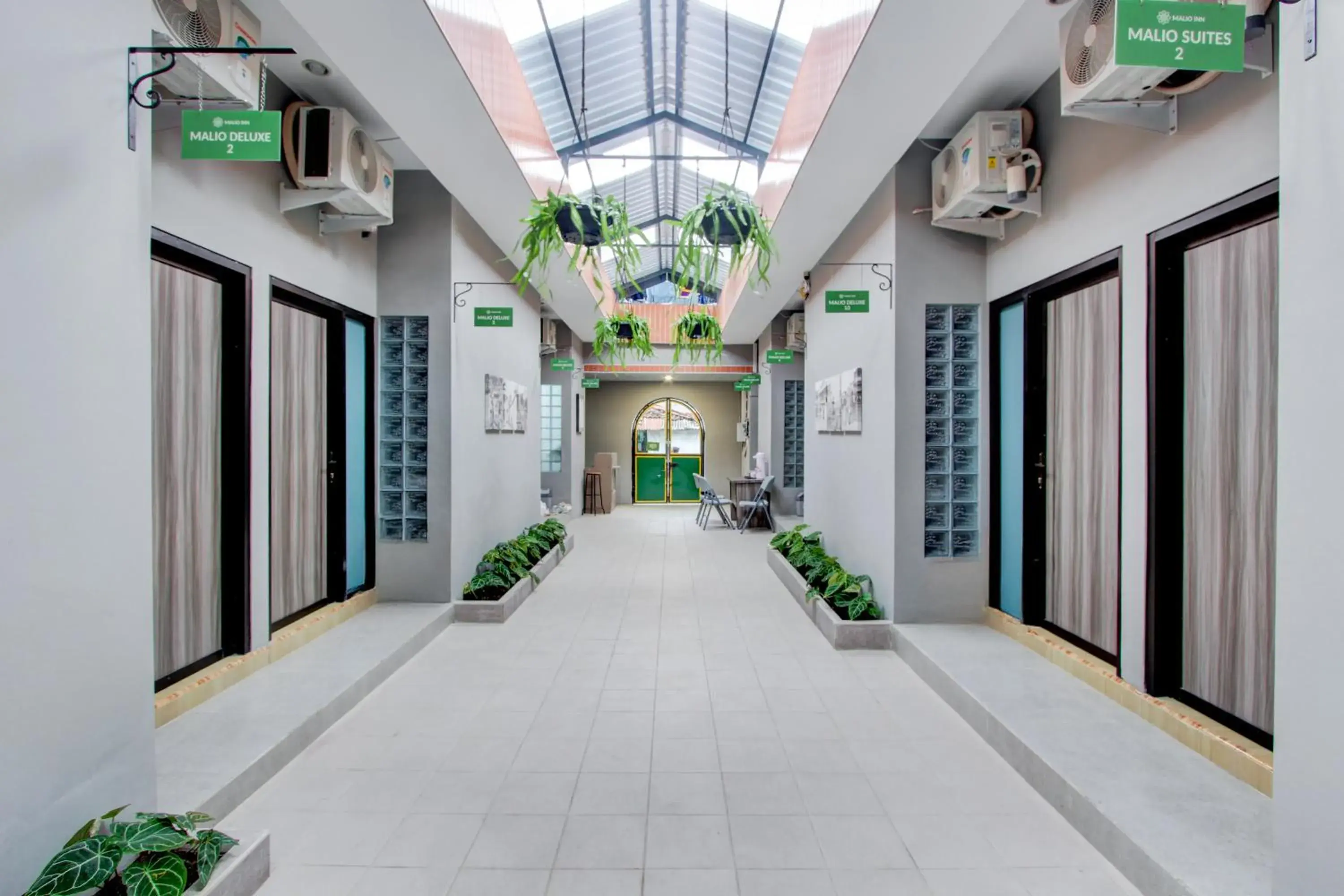 Lobby or reception in Hotel O Yogyakarta near Jalan Malioboro formerly Malio Inn Lobby or reception in Hotel O Yogyakarta near Jalan Malioboro formerly Malio Inn