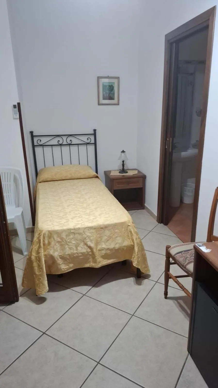Bed in Hotel Savoia