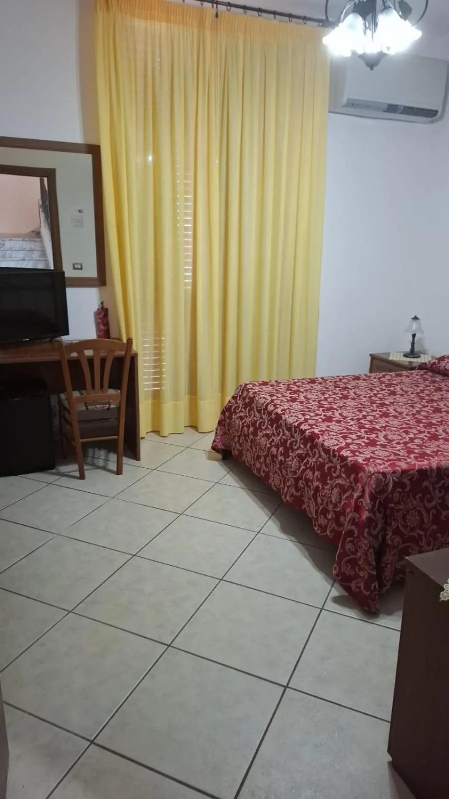 Bed in Hotel Savoia