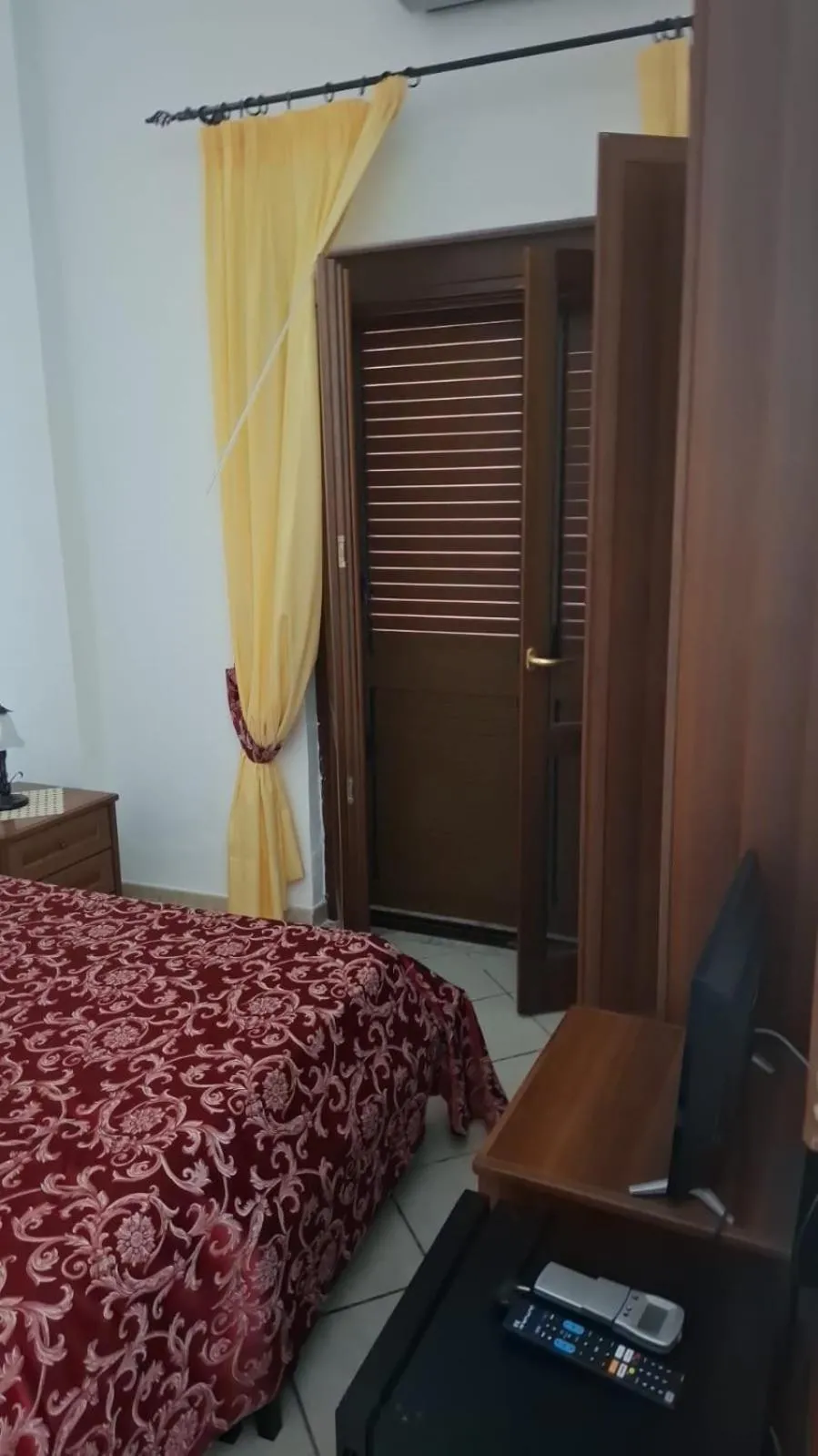 Bed in Hotel Savoia