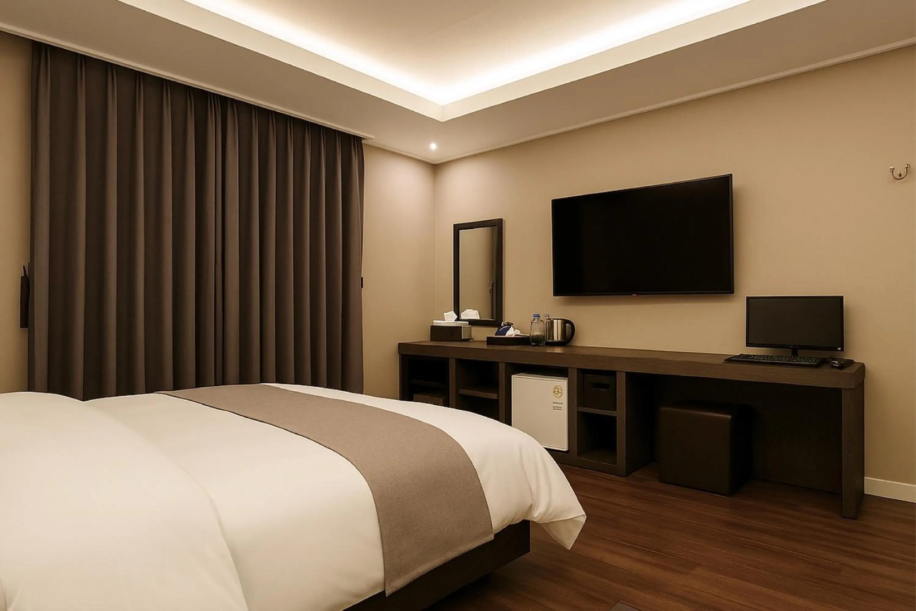 Bed in Seosan Modern Hotel