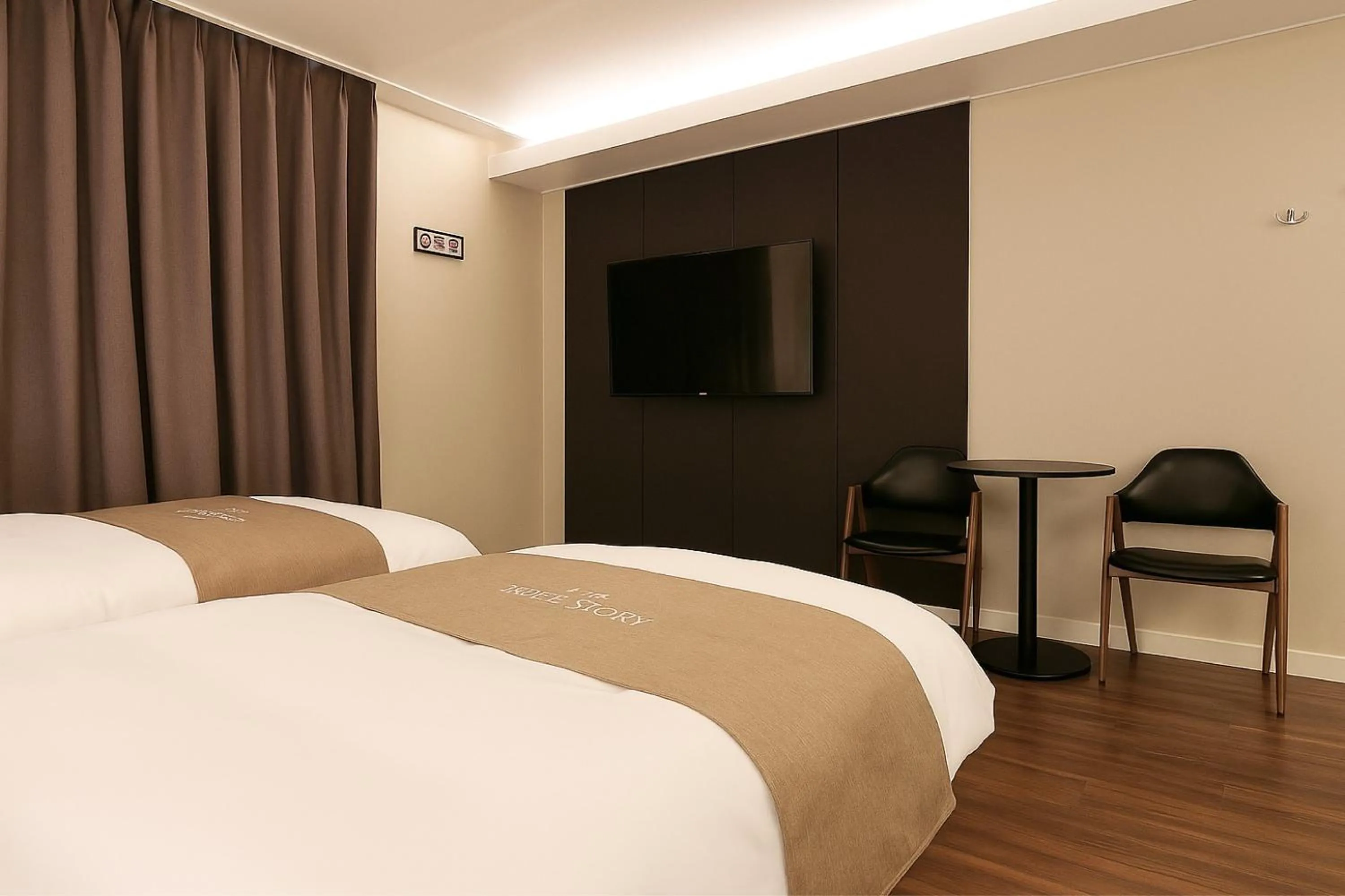 Bed in Seosan Modern Hotel