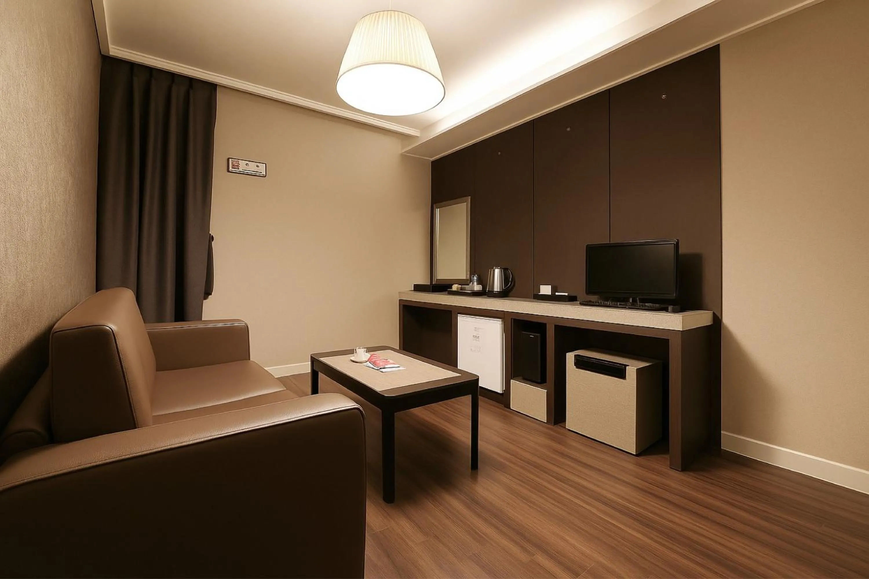 TV and multimedia in Seosan Modern Hotel