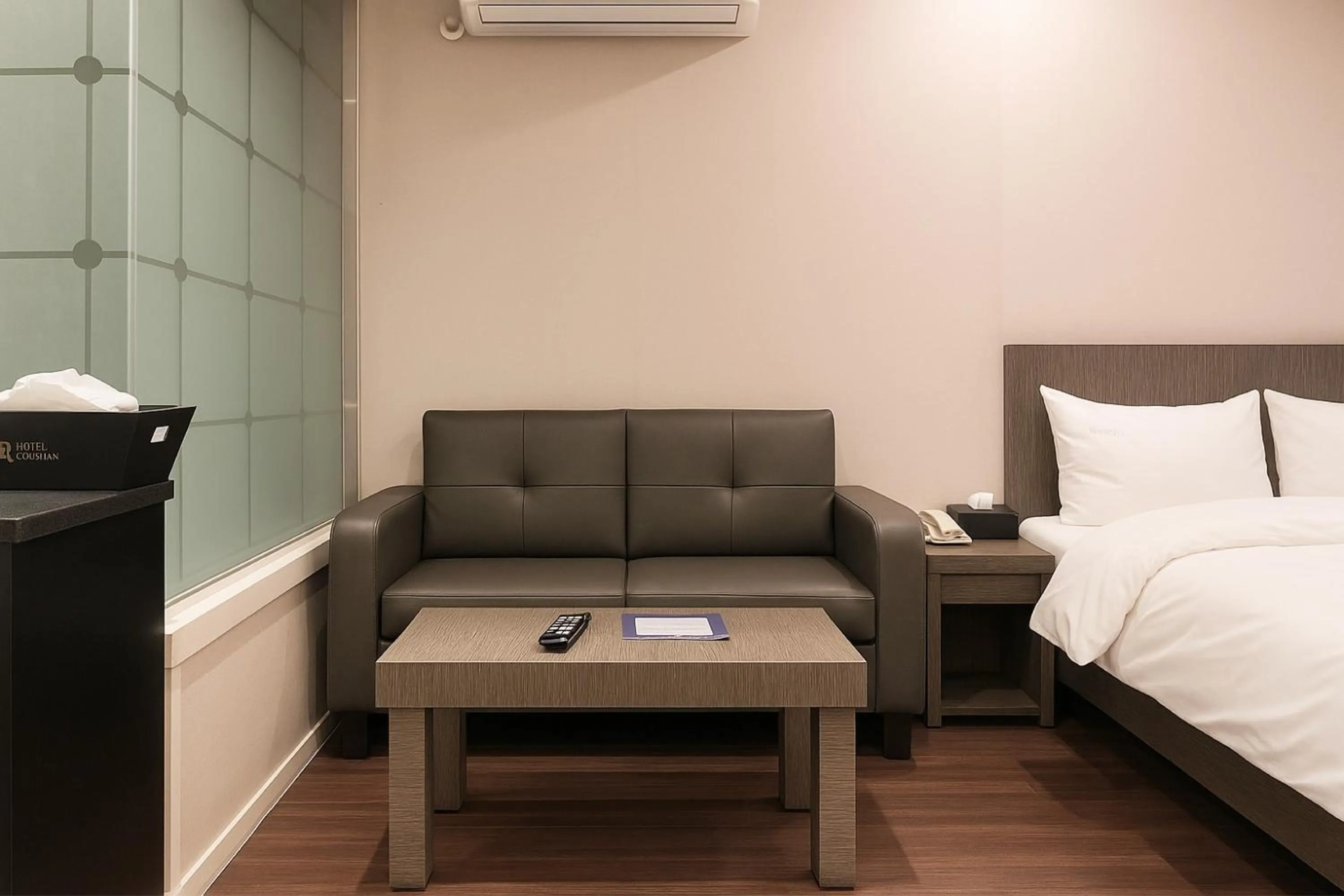Bed in Seosan Modern Hotel
