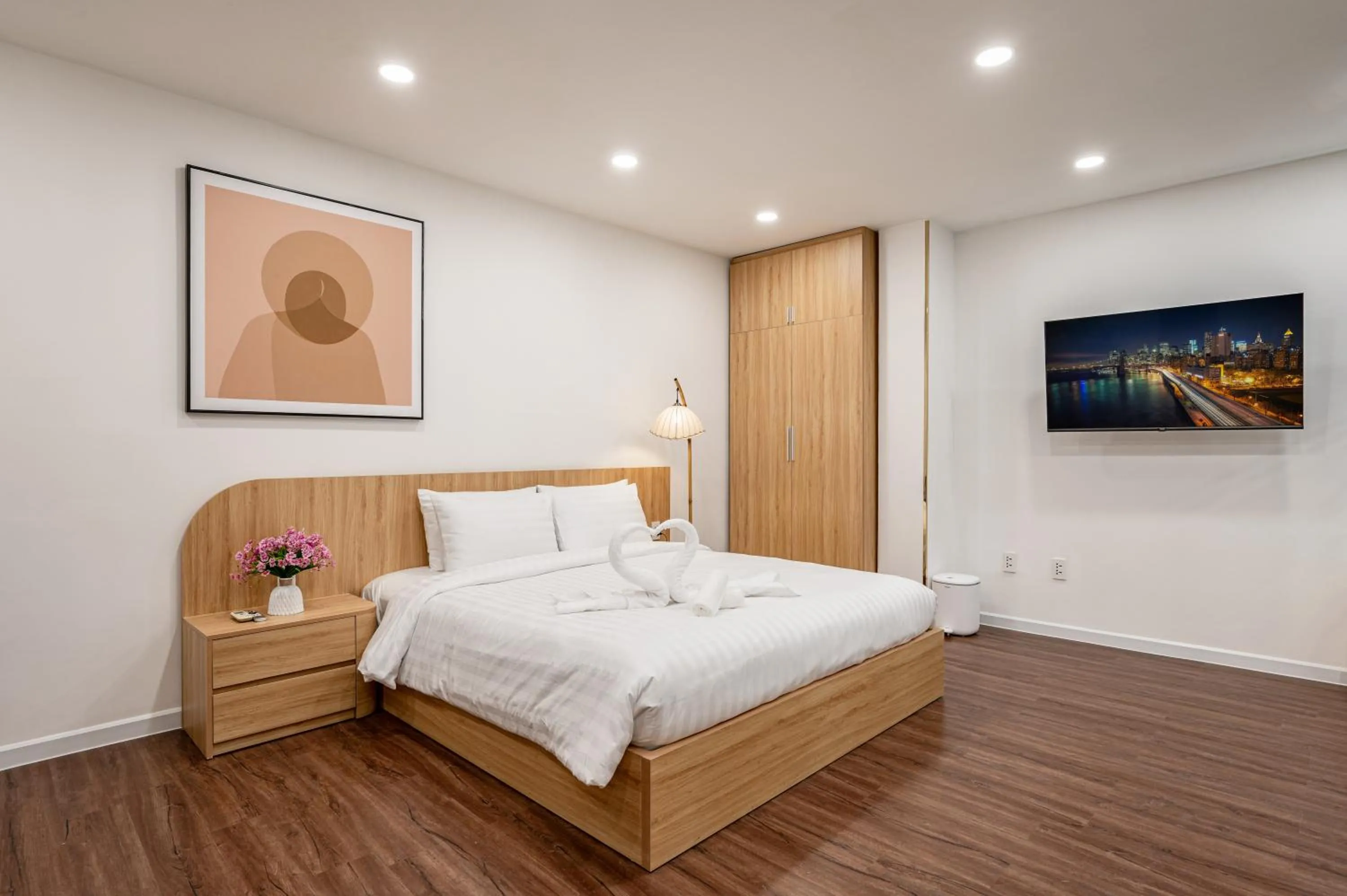 Bed in A Boi Apartment at District 3