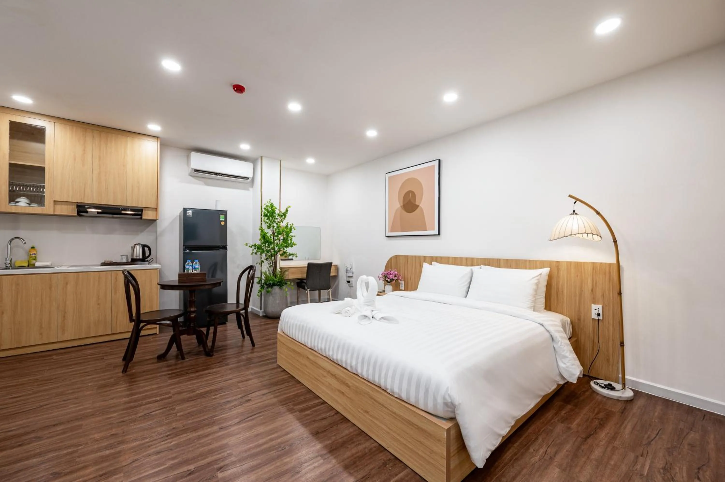 Bed in A Boi Apartment at District 3
