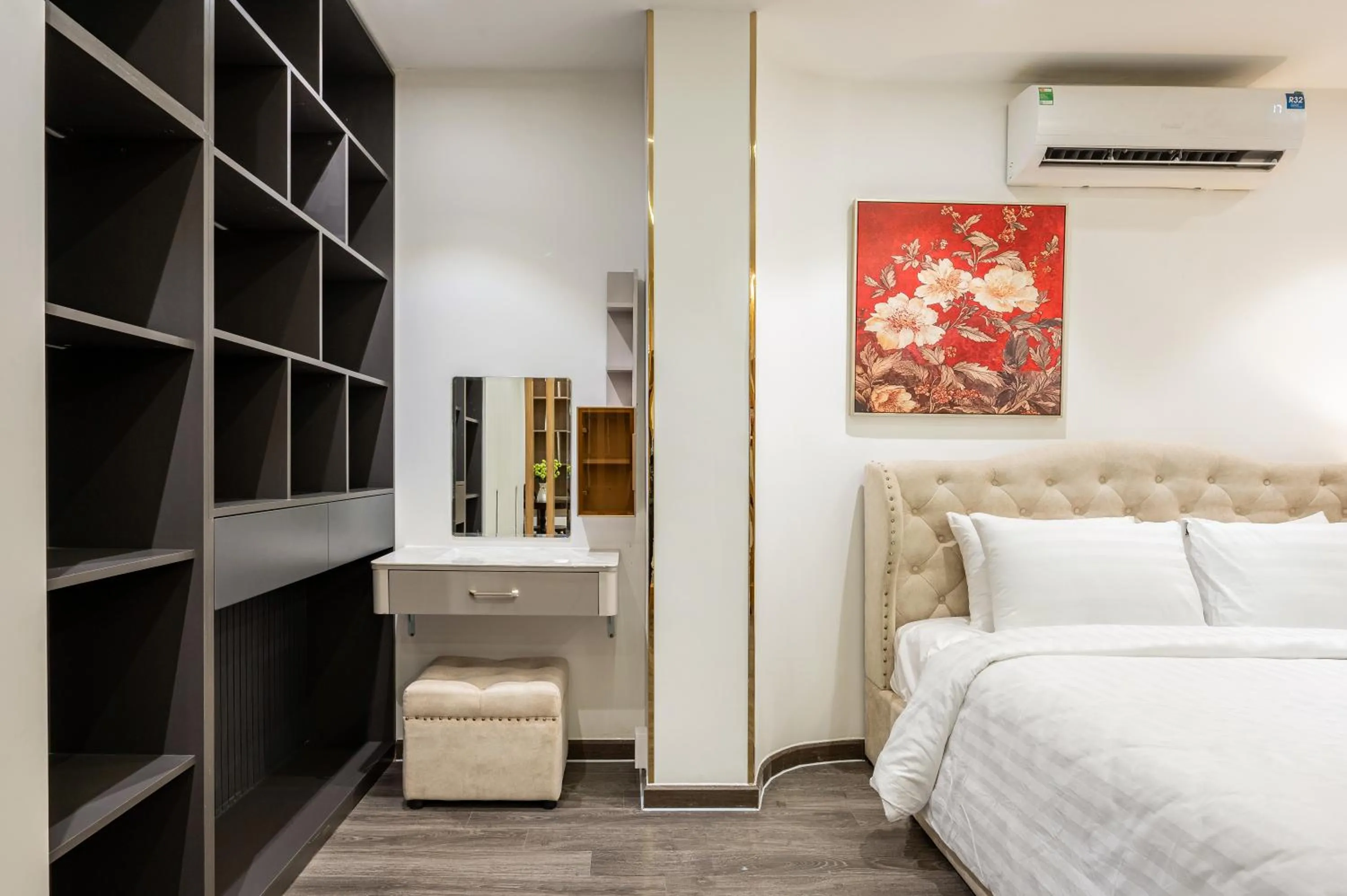 Bed in A Boi Apartment at District 3