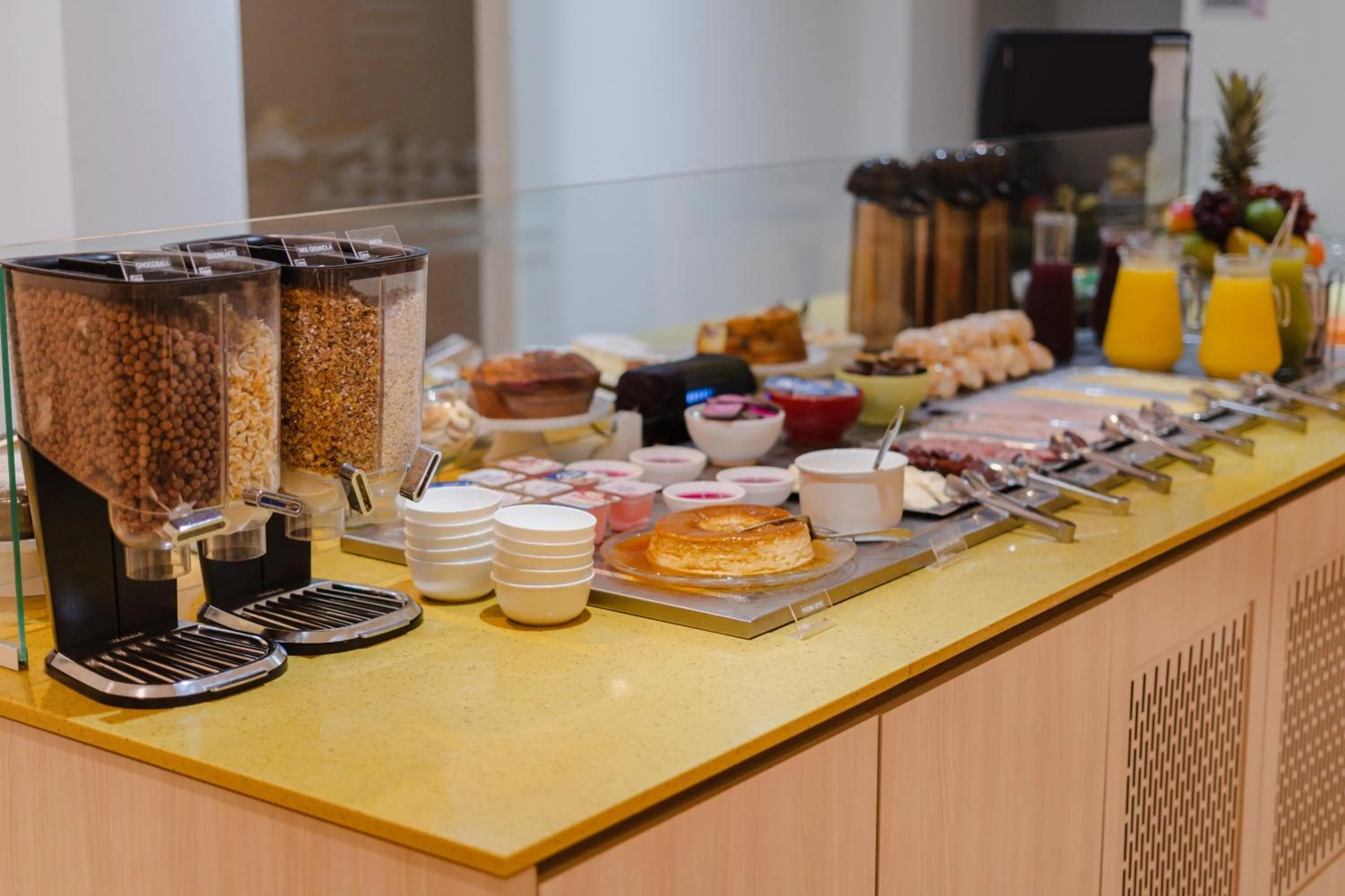 Breakfast in Hotel Caiuá Lago Umuarama