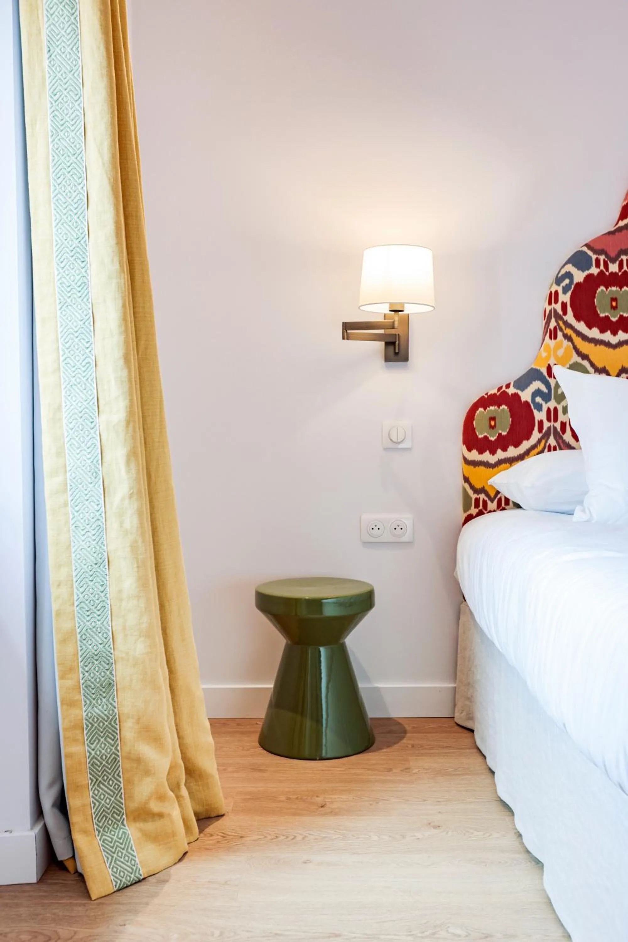 Bed in Hotel du Balcon