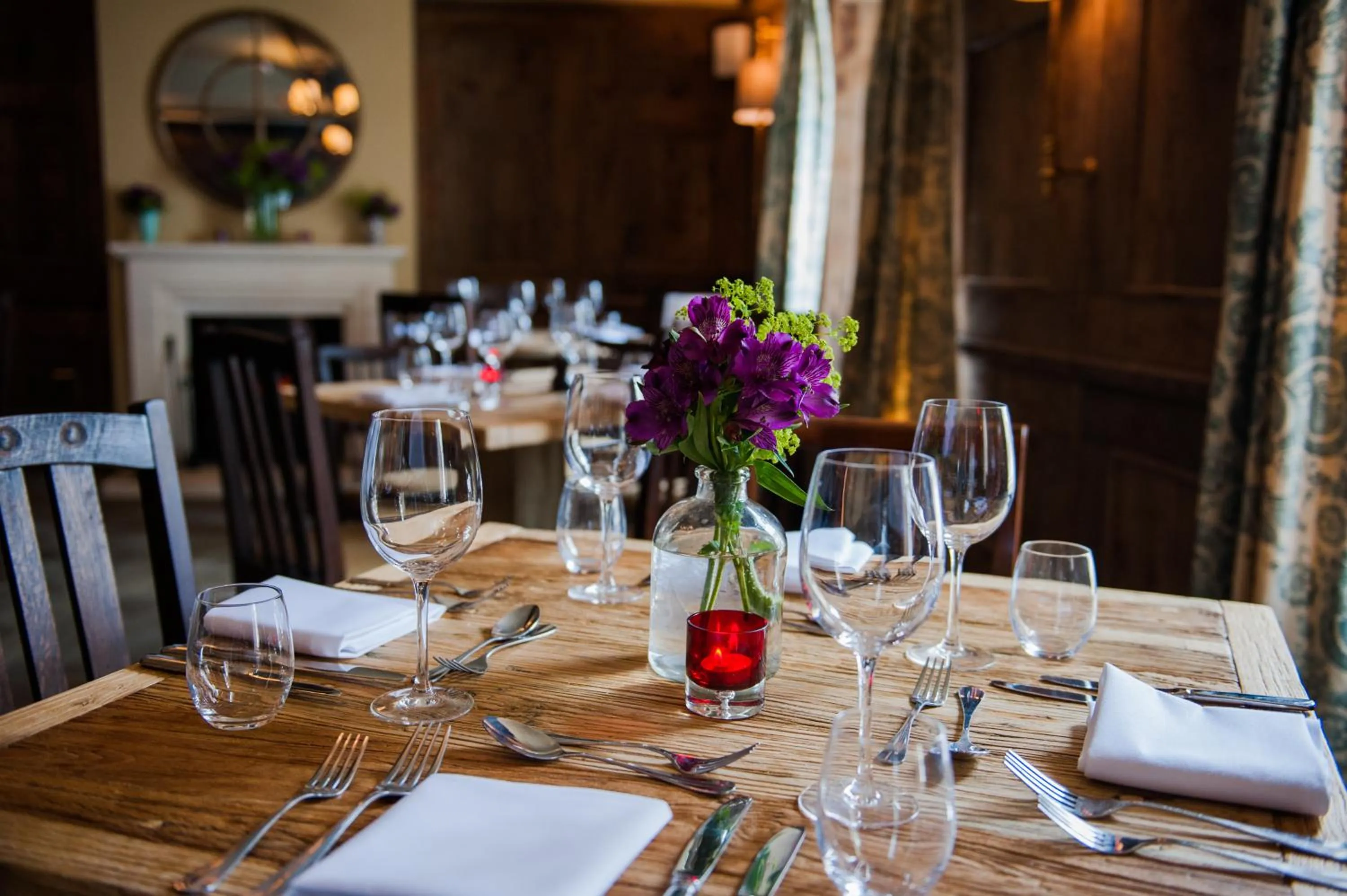 Restaurant/places to eat in The White Hart, Overton